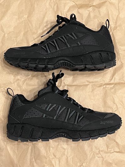 Supreme × Nike Air Humara "Black"
