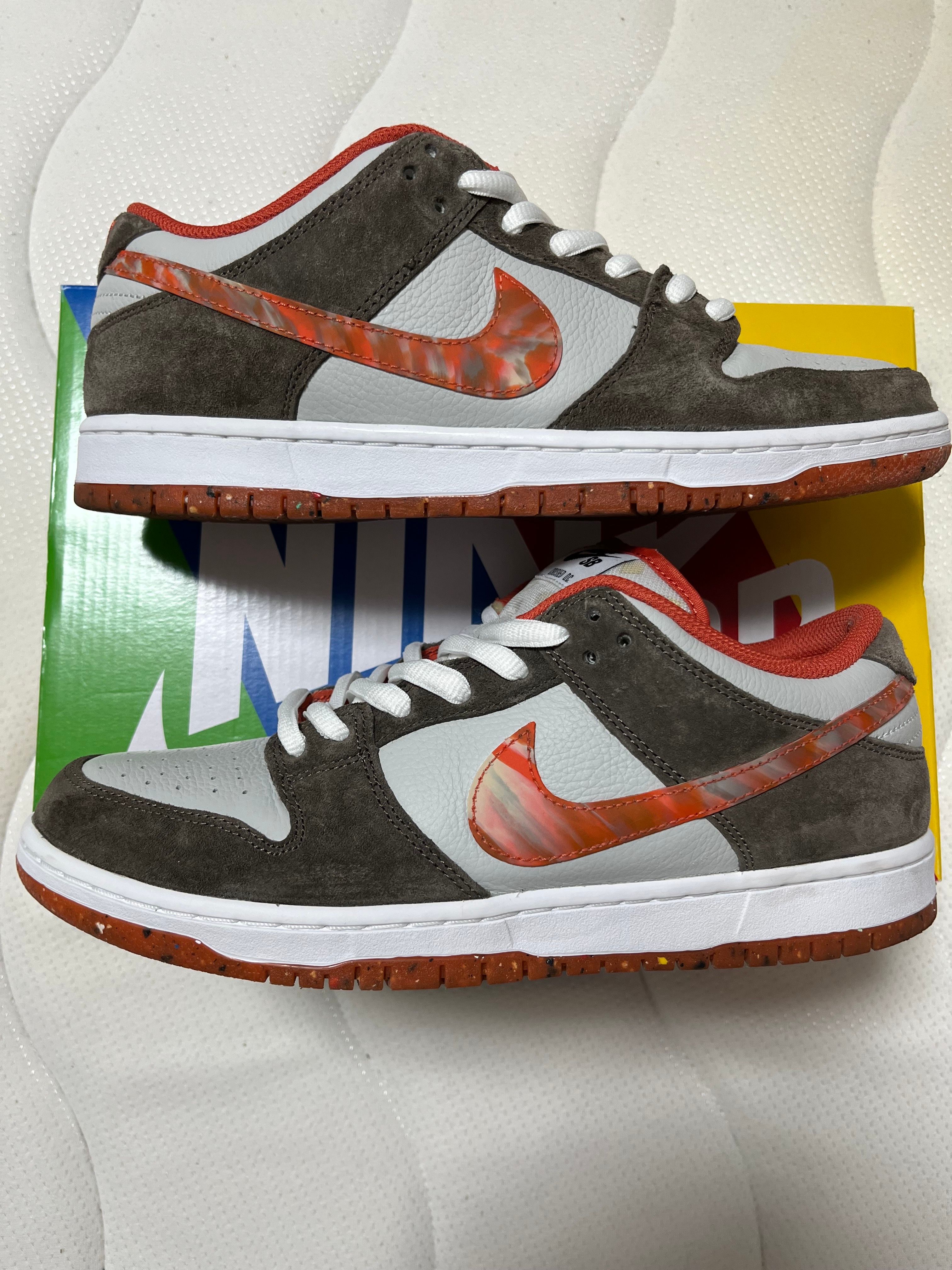 Crushed Skate Shop × Nike SB Dunk Low QS "Olive Grey/Mantra Orange"