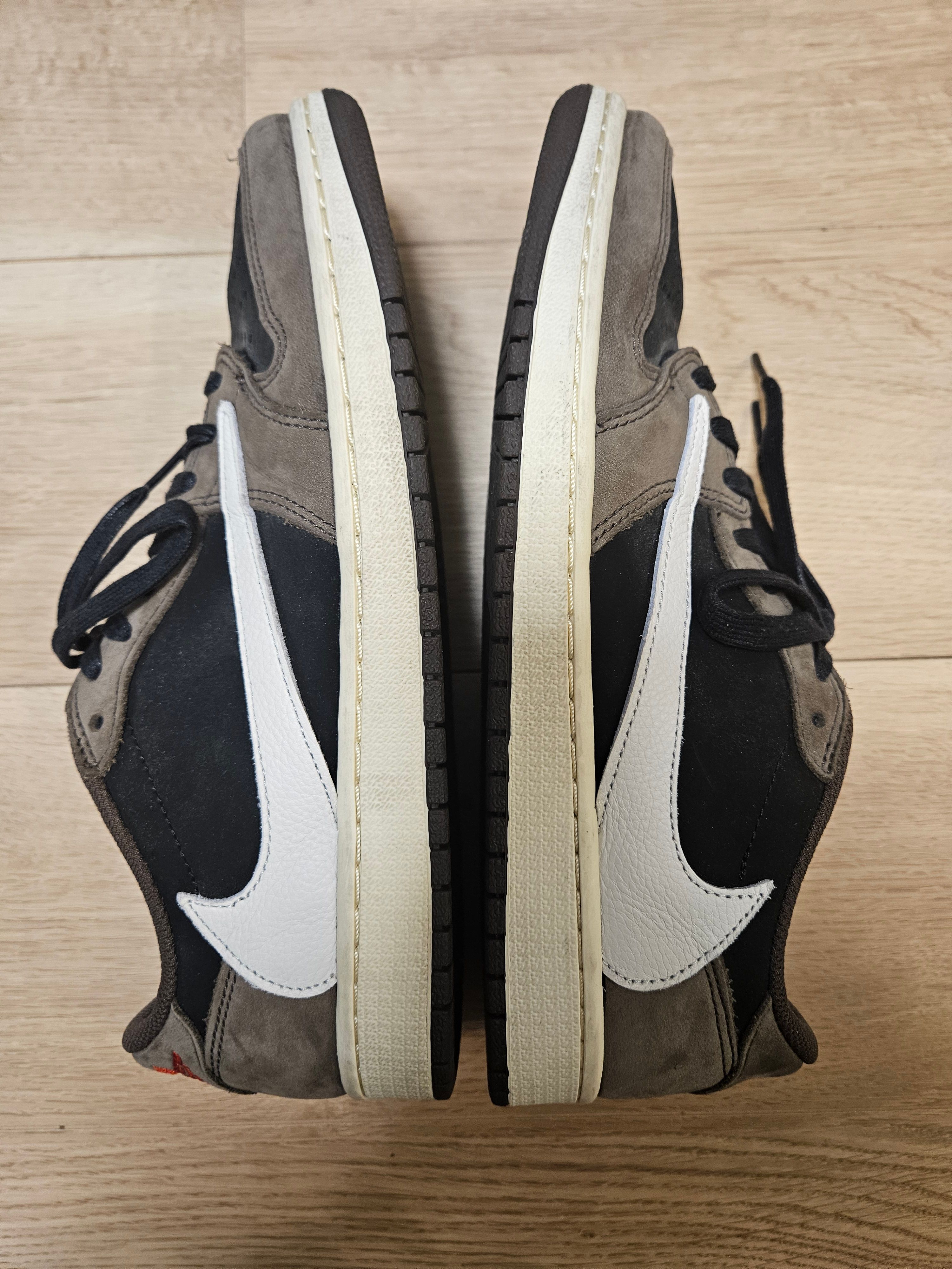Travis Scott × Nike Air Jordan 1 Low OG SP-T  "Black/Dark Mocha"