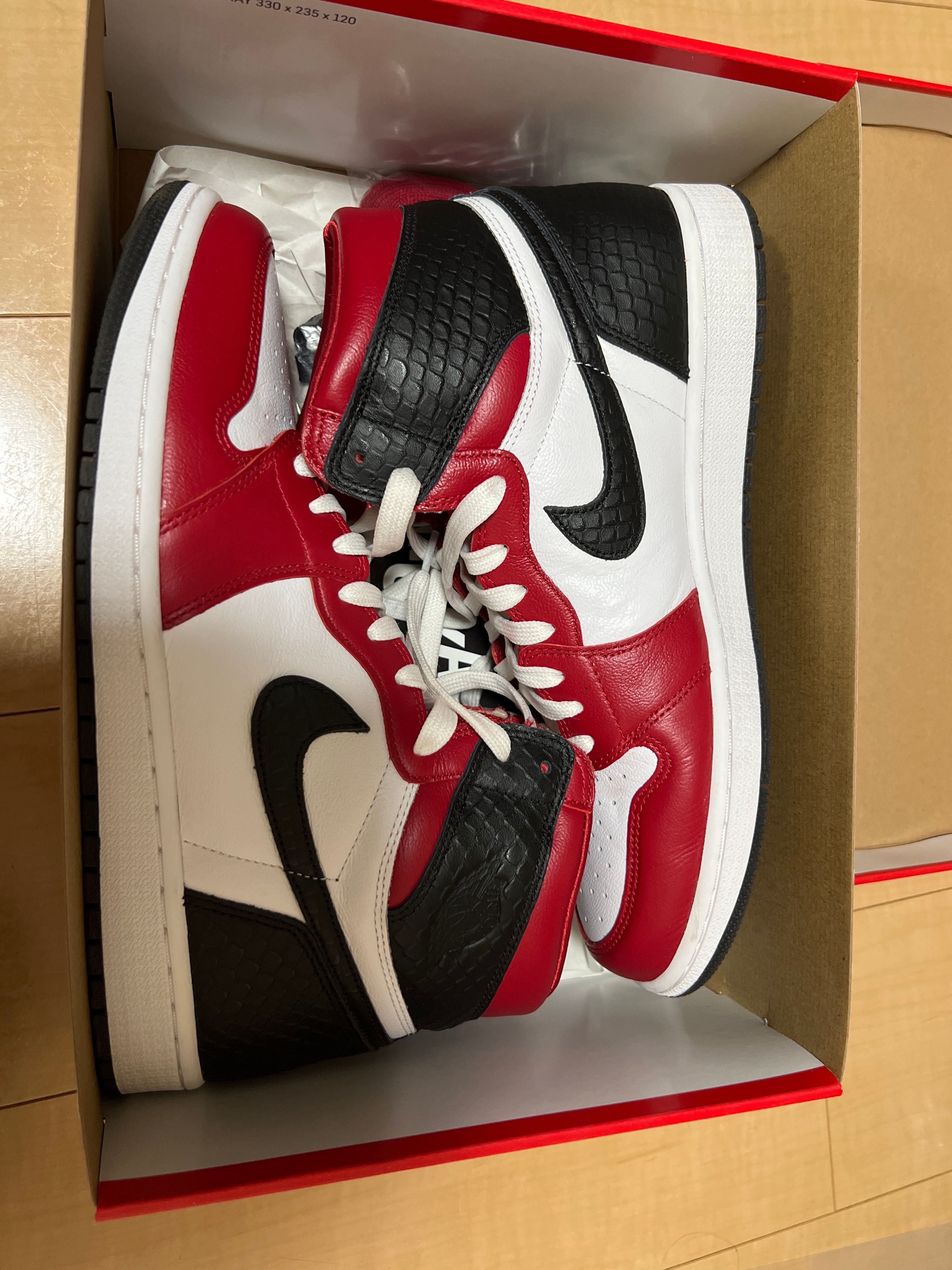 Nike Women's Air Jordan 1 High OG "Satin Red"