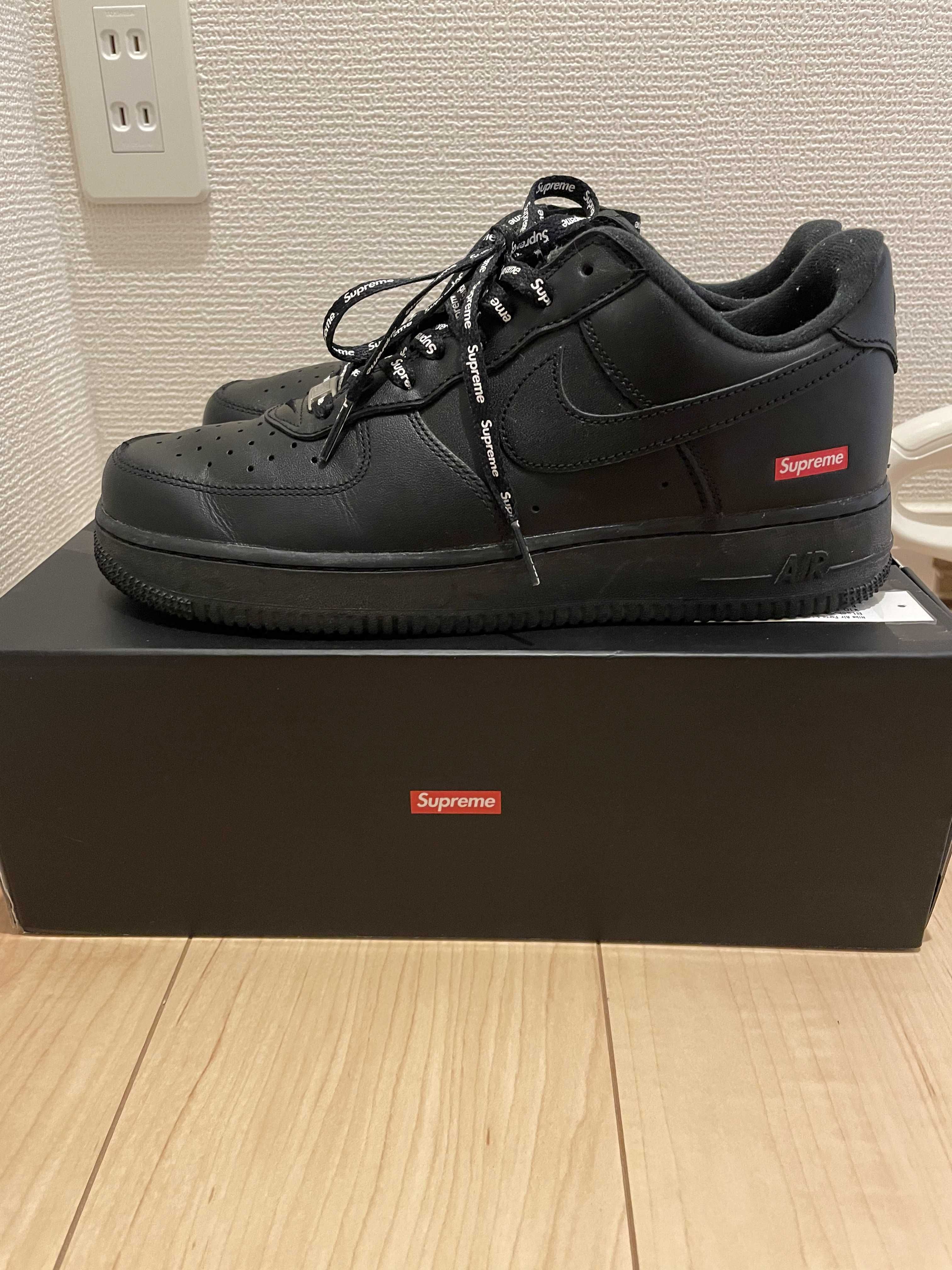 Supreme × Nike Air Force 1 Low "Black"