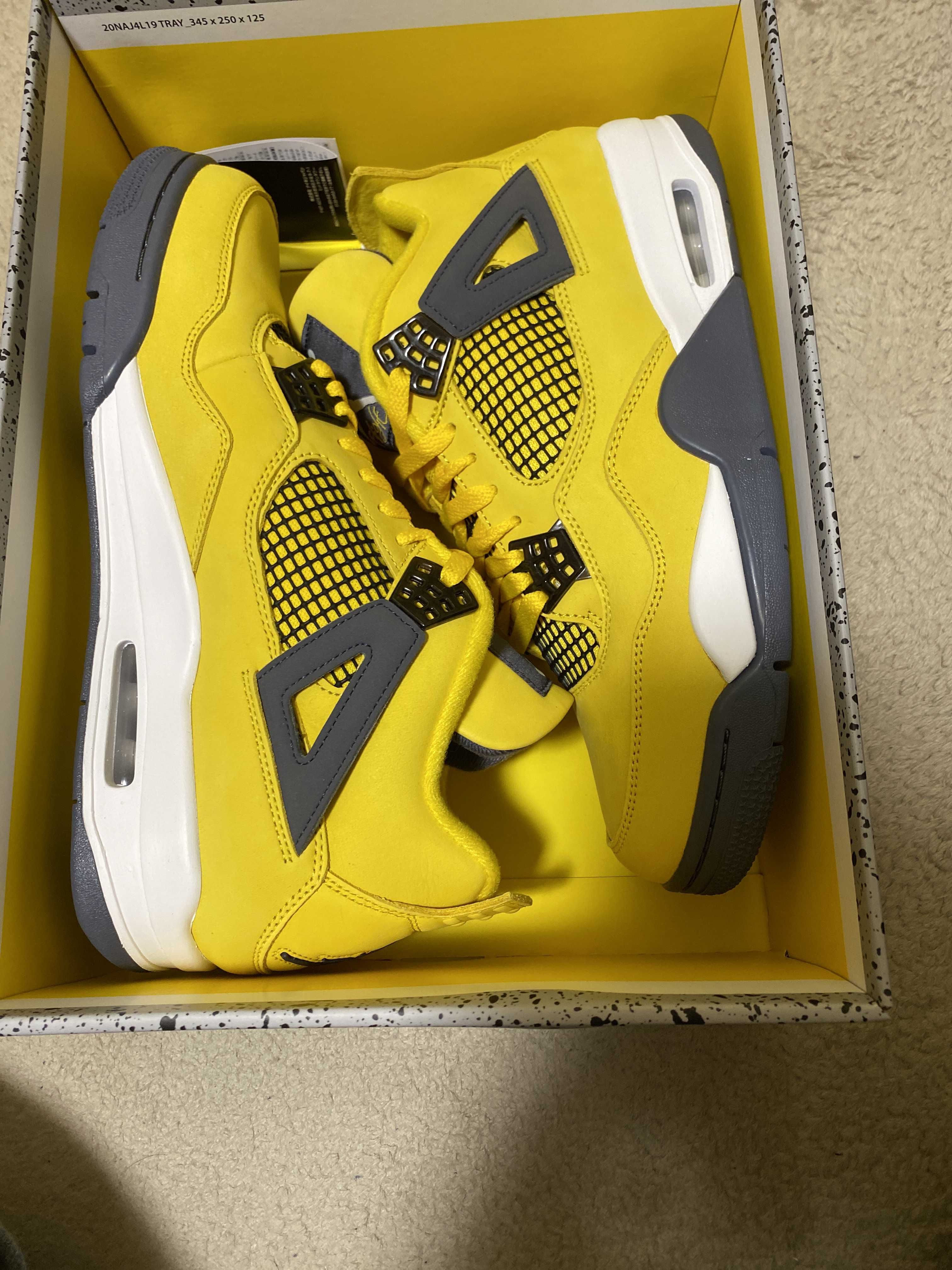 Nike Air Jordan 4 "Tour Yellow"
