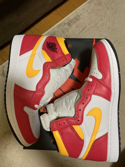 Nike Air Jordan 1 High OG "Light Fusion Red"