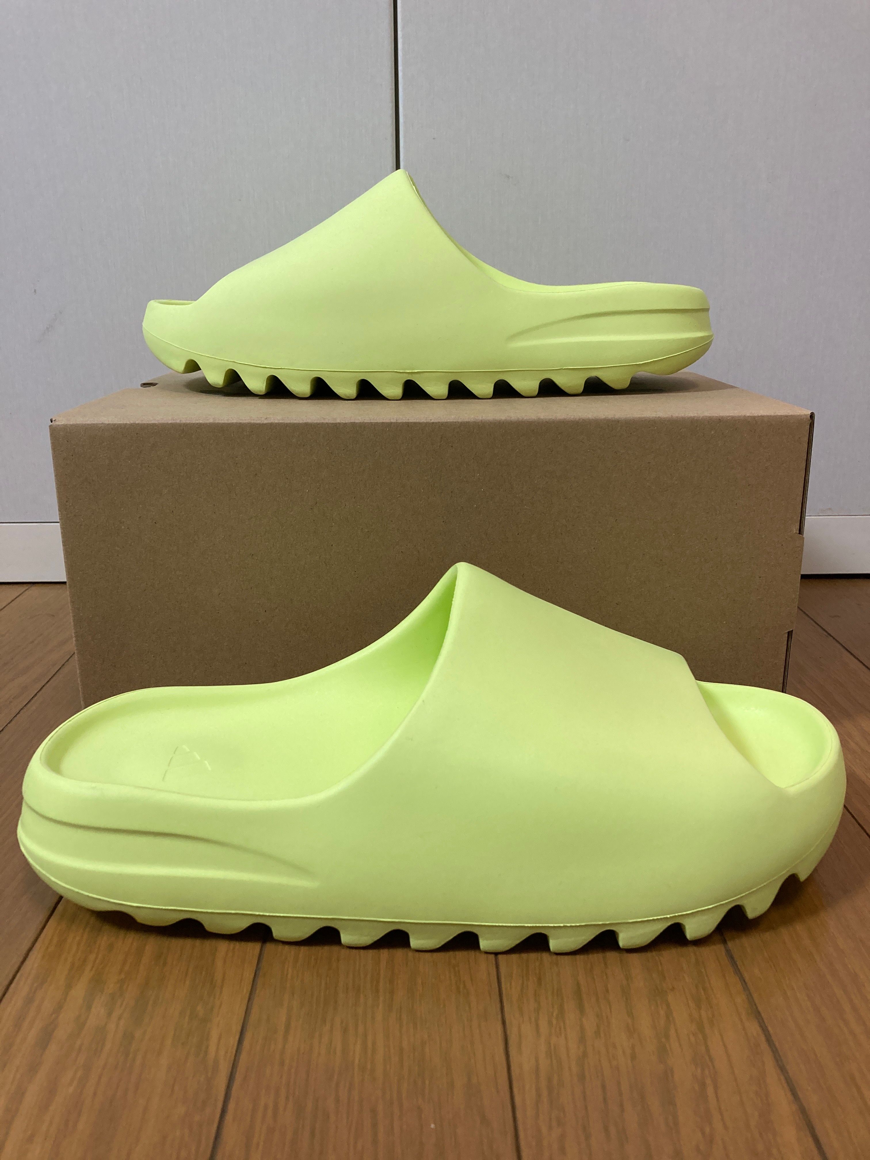 adidas YEEZY Slide "Glow Green"