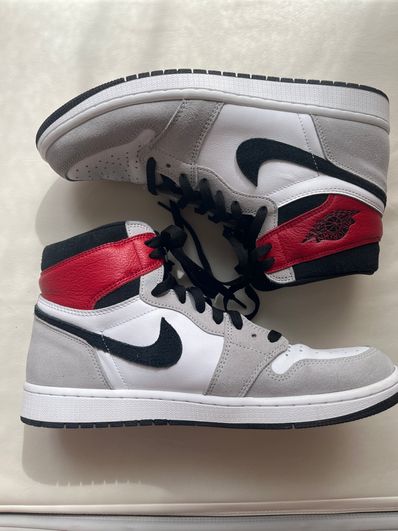 Nike Air Jordan 1 High OG "White/Black/Light Smoke Grey"