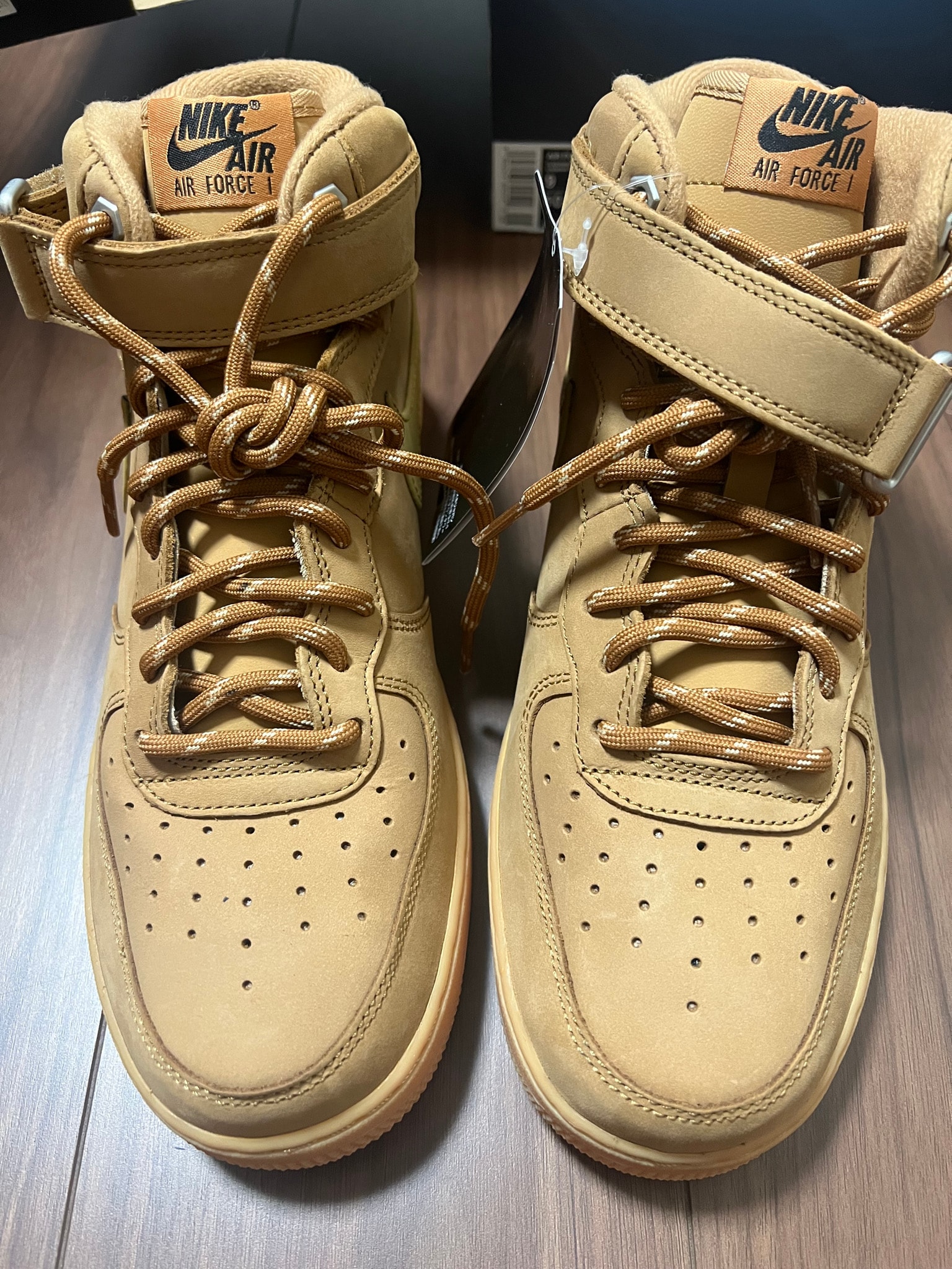 Nike Air Force 1 Mid "Flax"