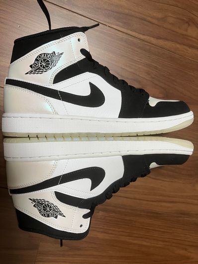 Nike Air Jordan 1 Mid "Omega/Black/White"
