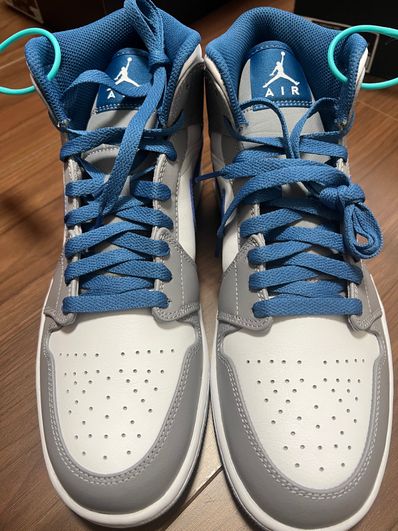 Nike Air Jordan 1 Mid "True Blue"