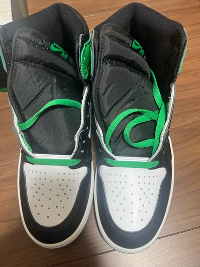 Nike Air Jordan 1 Retro High OG "Celtics/Black and Lucky Green" (2023)