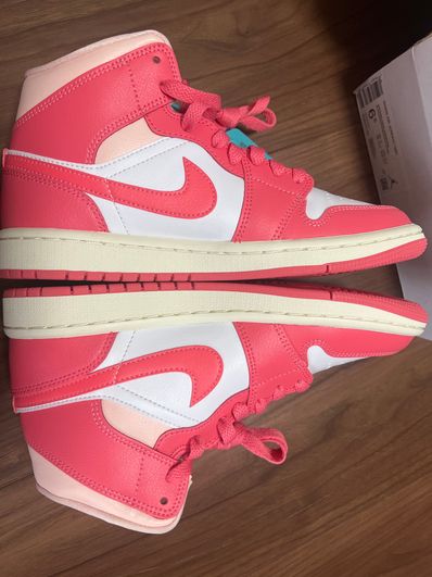 Nike Women's Air Jordan 1 Mid "Strawberries and Cream"