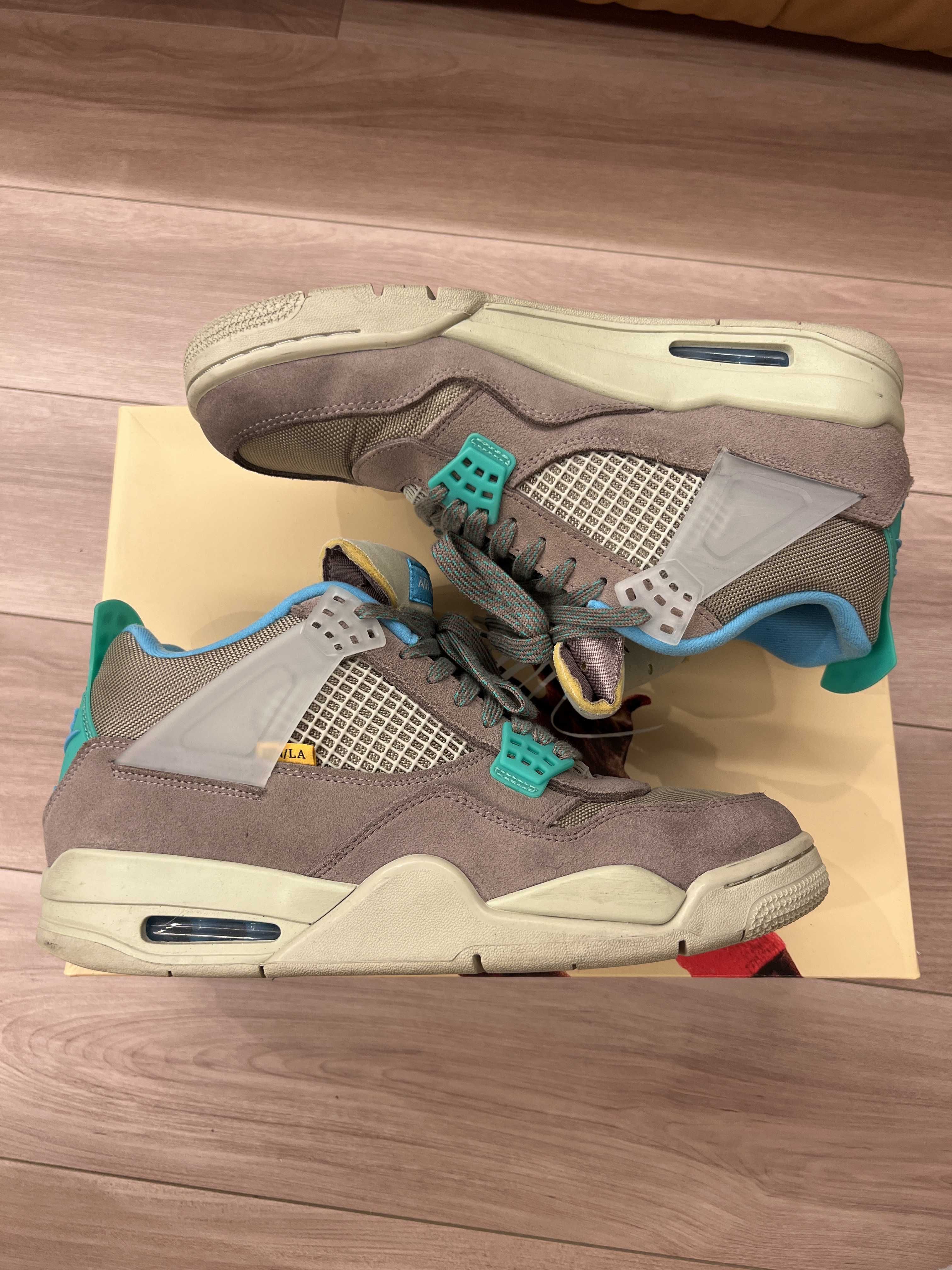 UNION × NIKE AIR JORDAN 4 SP "TAUPE HAZE"
