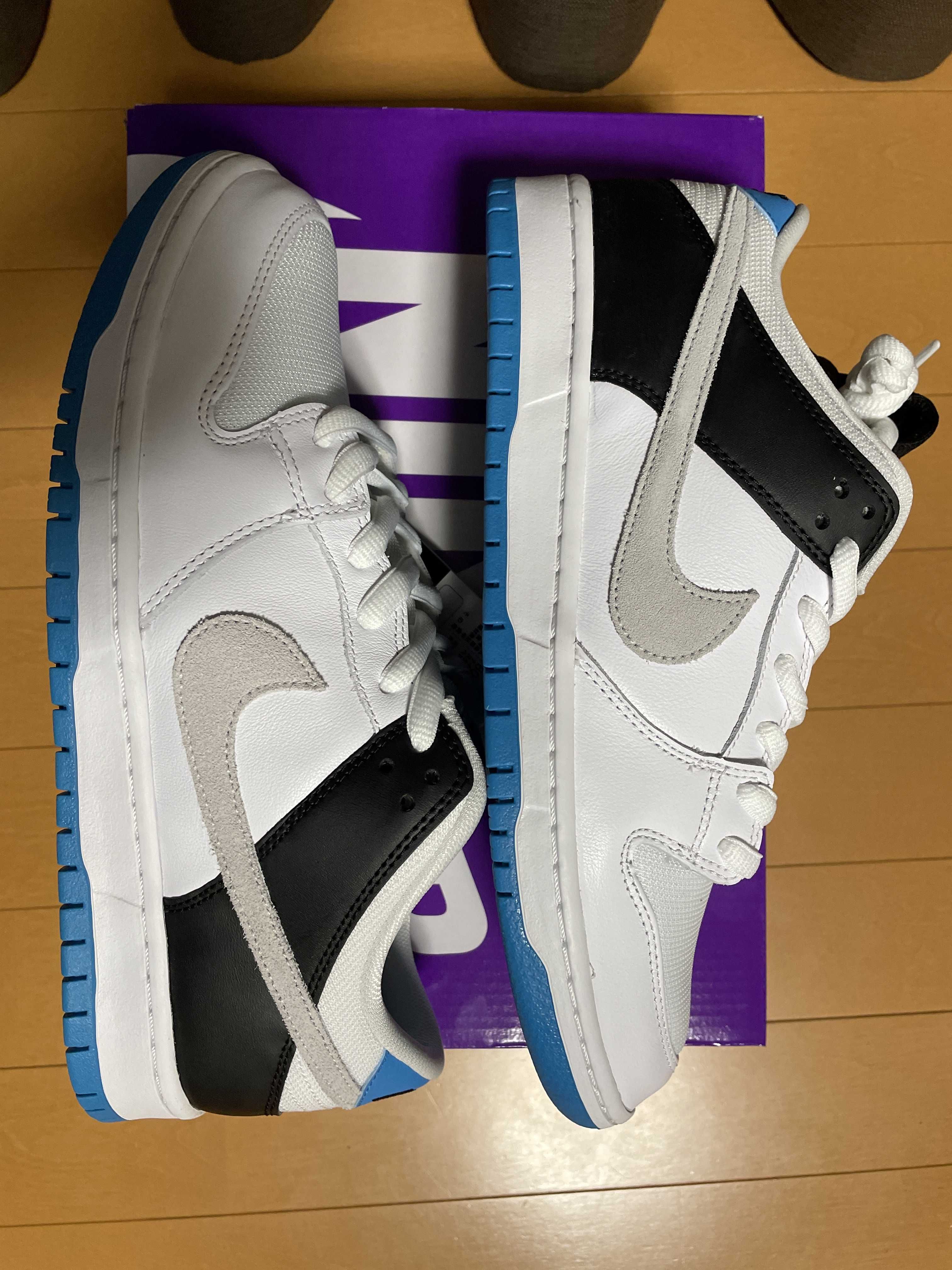 Nike SB Dunk Low "Laser Blue"