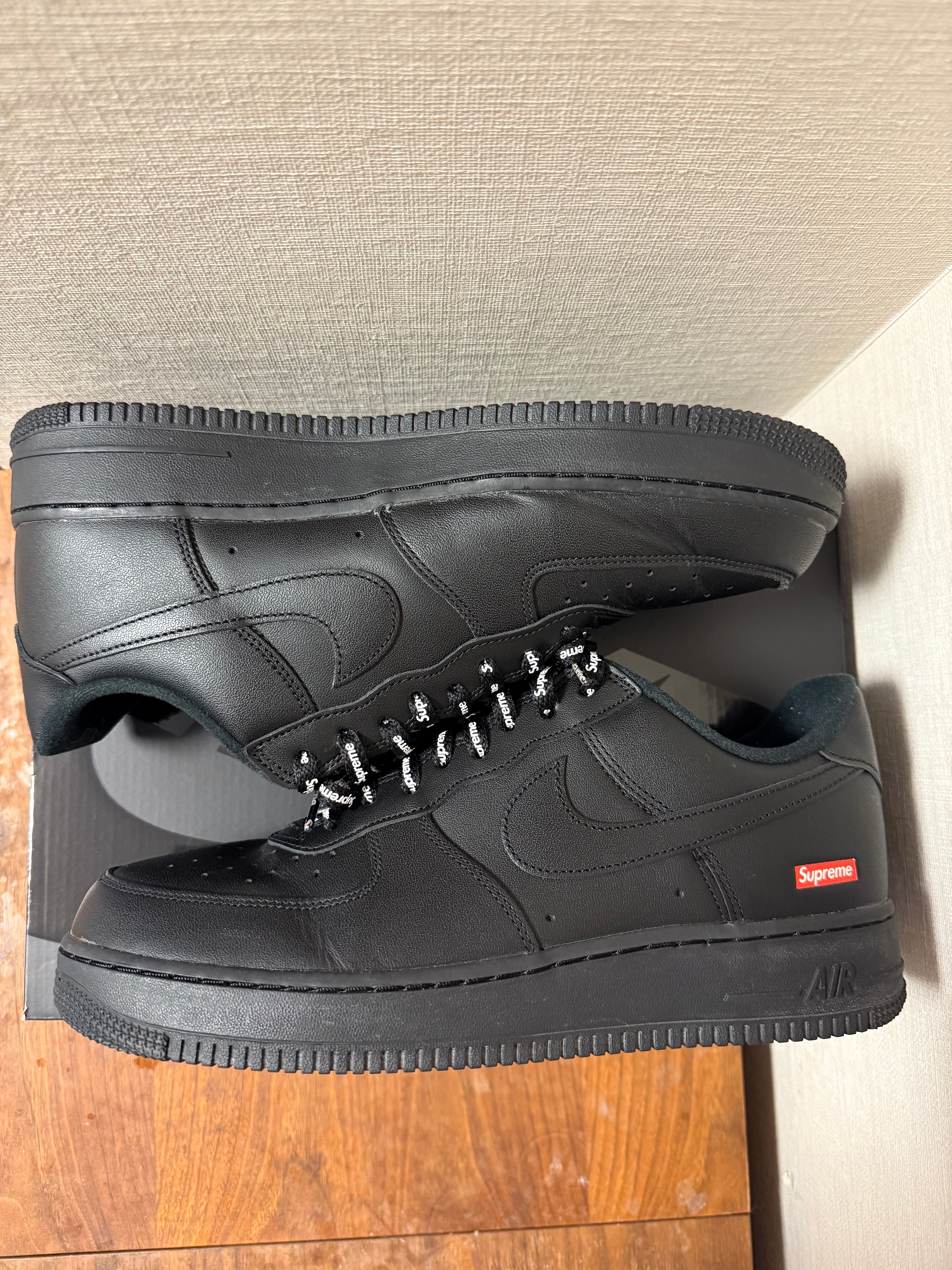 Supreme × Nike Air Force 1 Low "Black"