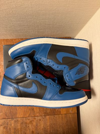 Nike Air Jordan 1 Retro High OG "Dark Marina Blue"