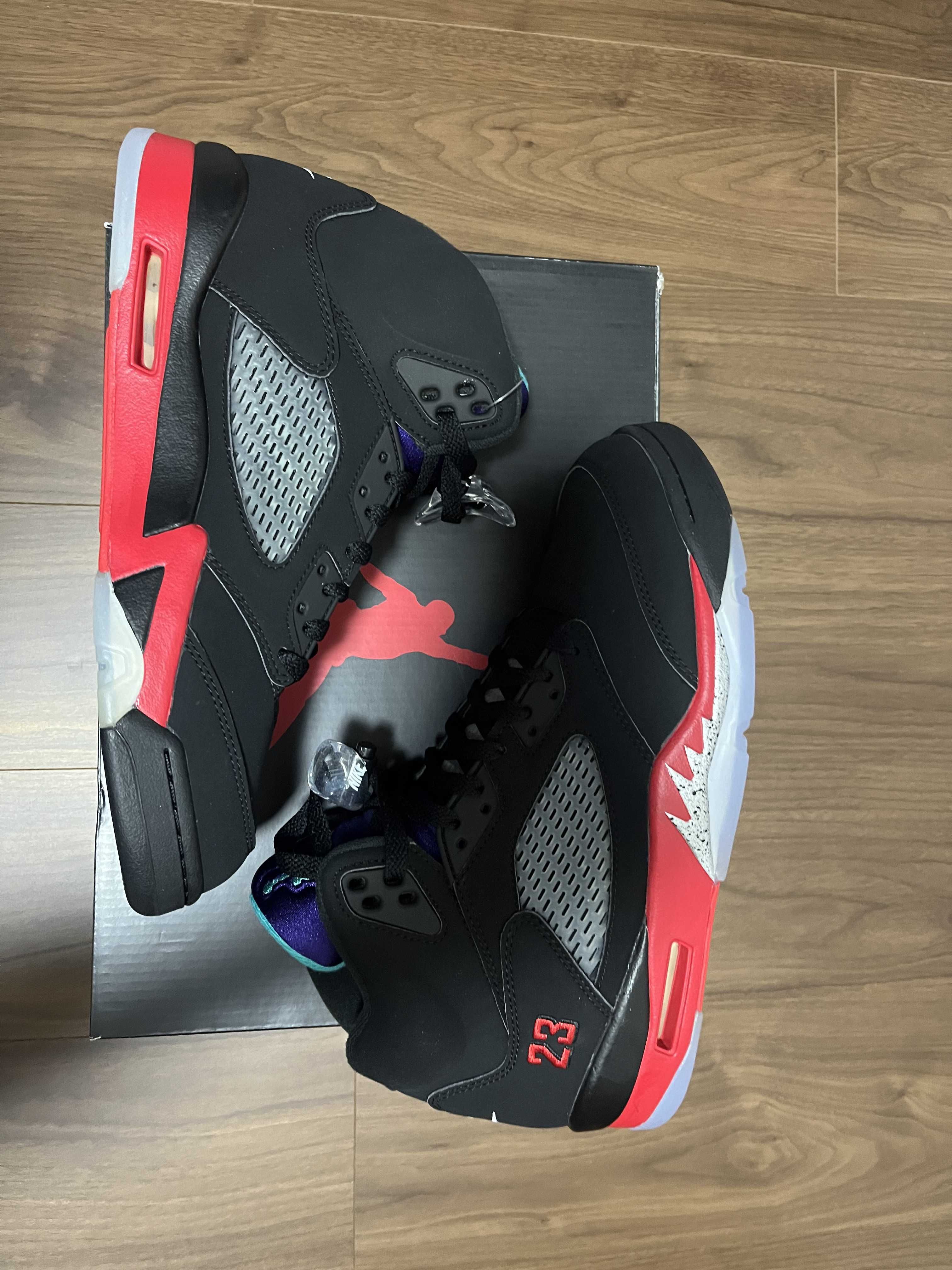 Nike Air Jordan 5 Retro "Top3" 