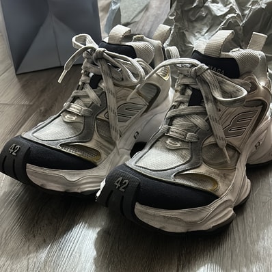 BALENCIAGA Cargo Sneaker "White/Grey"