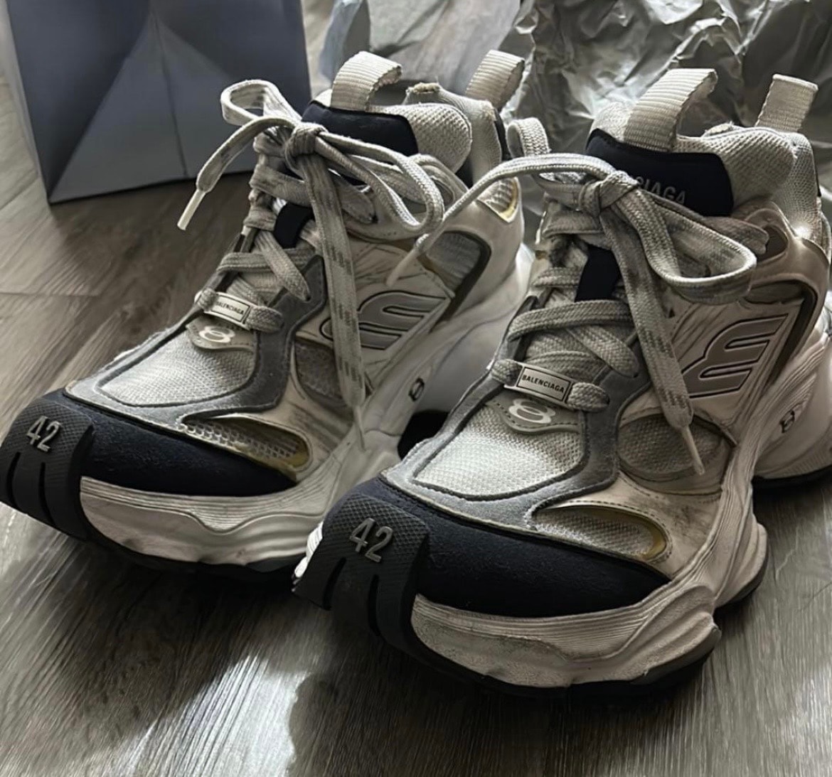 BALENCIAGA Cargo Sneaker "White/Grey"