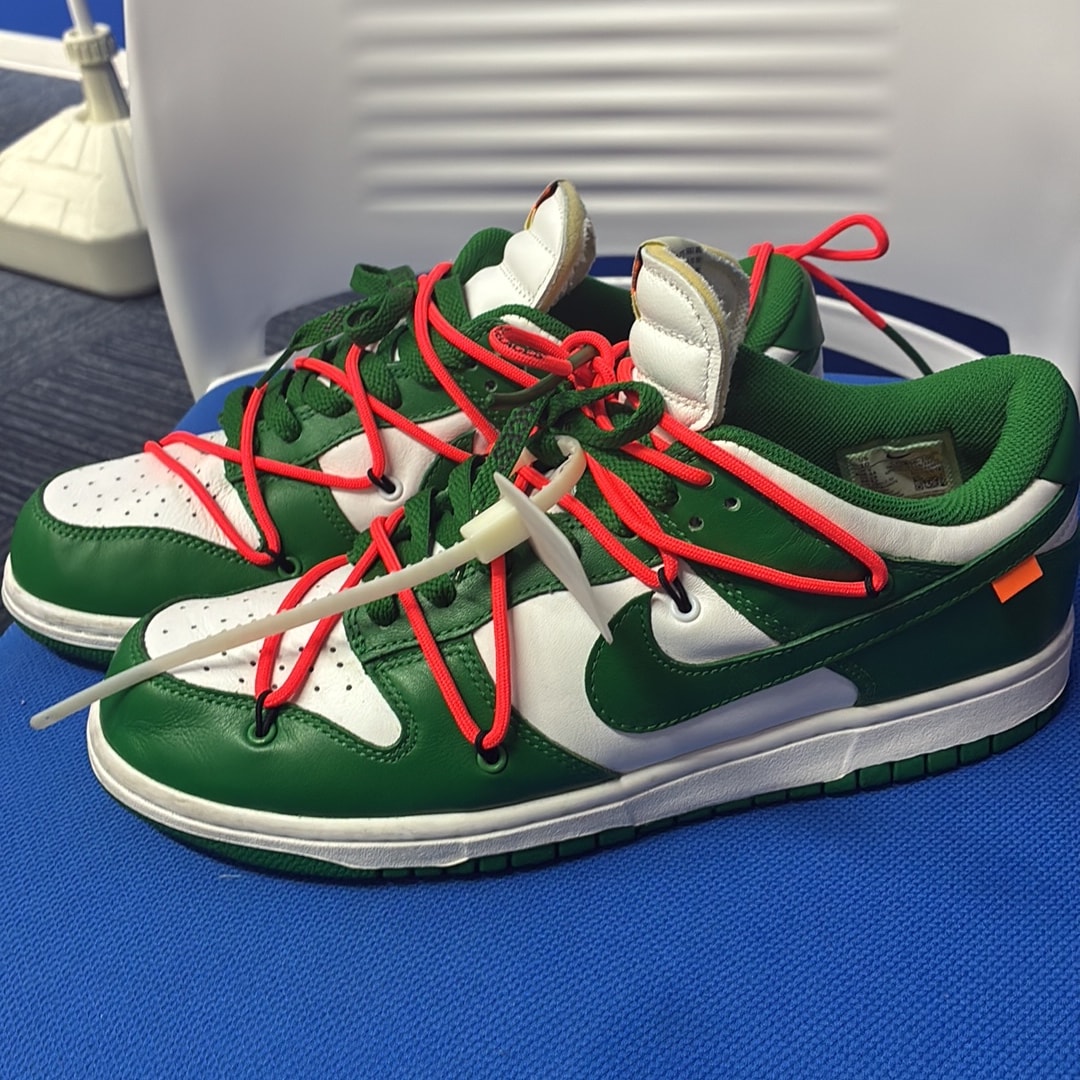 Off-White × Nike Dunk Low "White/Pine Green"