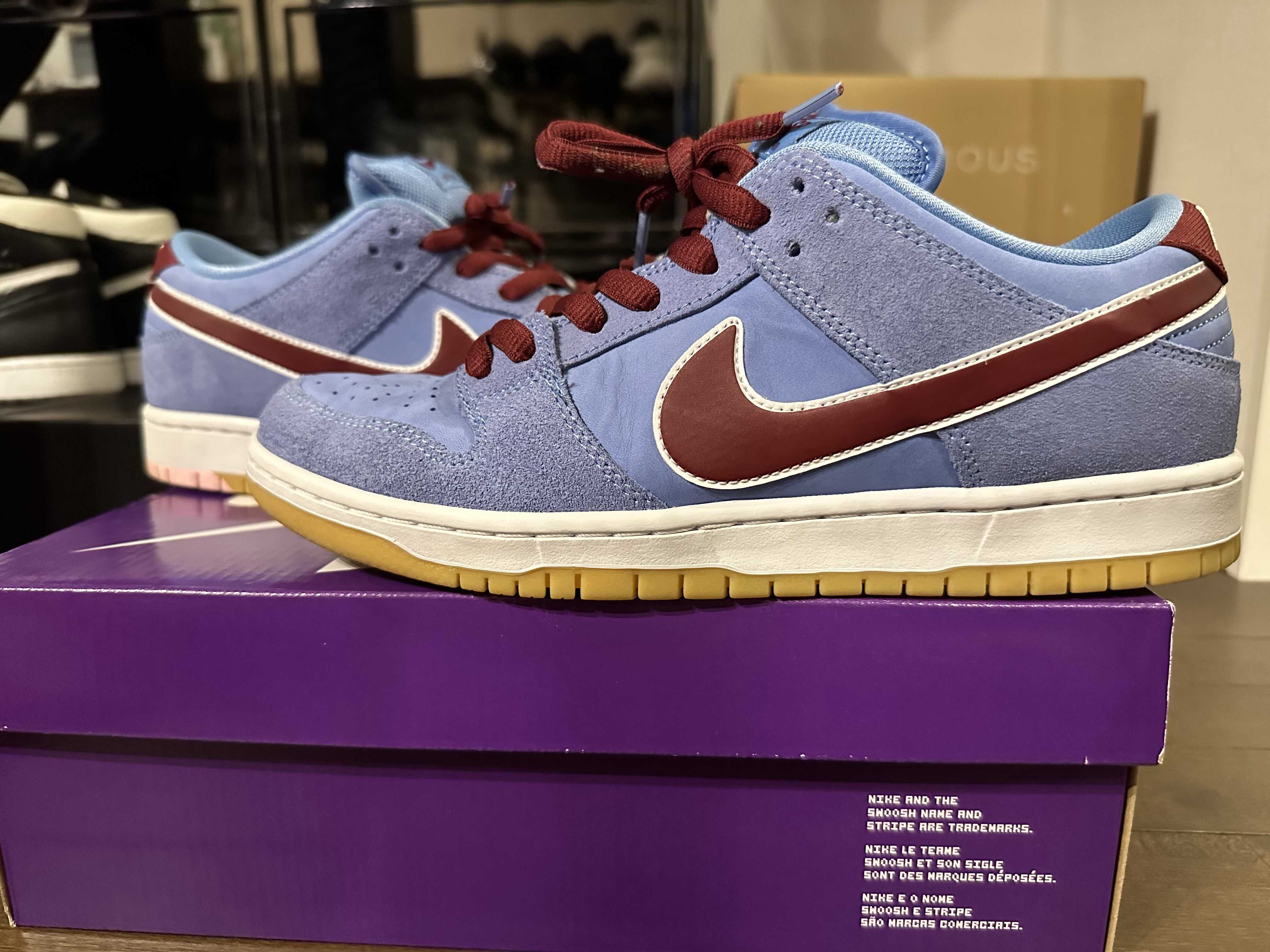 Nike SB Dunk Low Pro "Philadelphia Phillies/Valor Blue and Team Maroon"