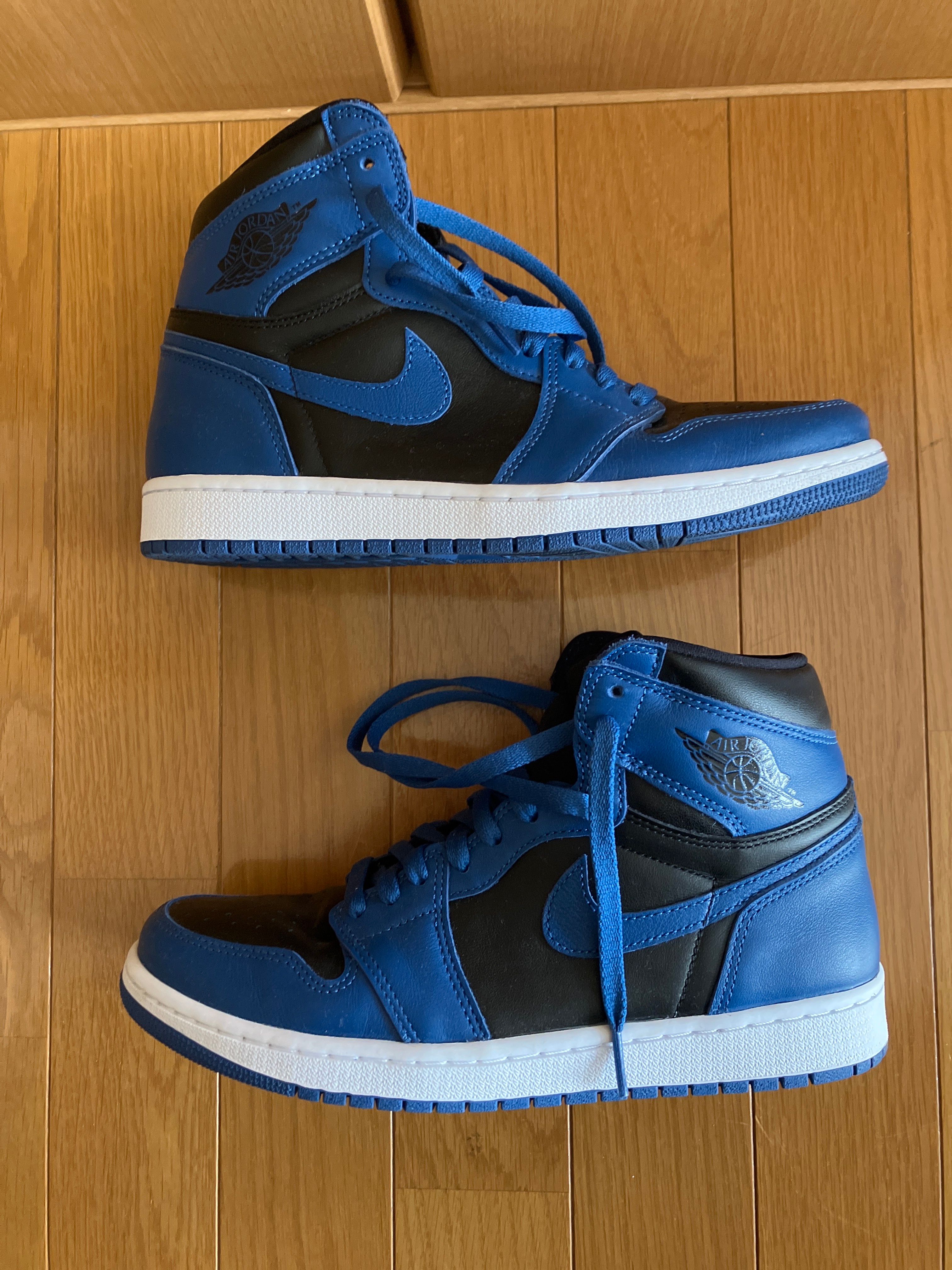 Nike Air Jordan 1 Retro High OG "Dark Marina Blue"