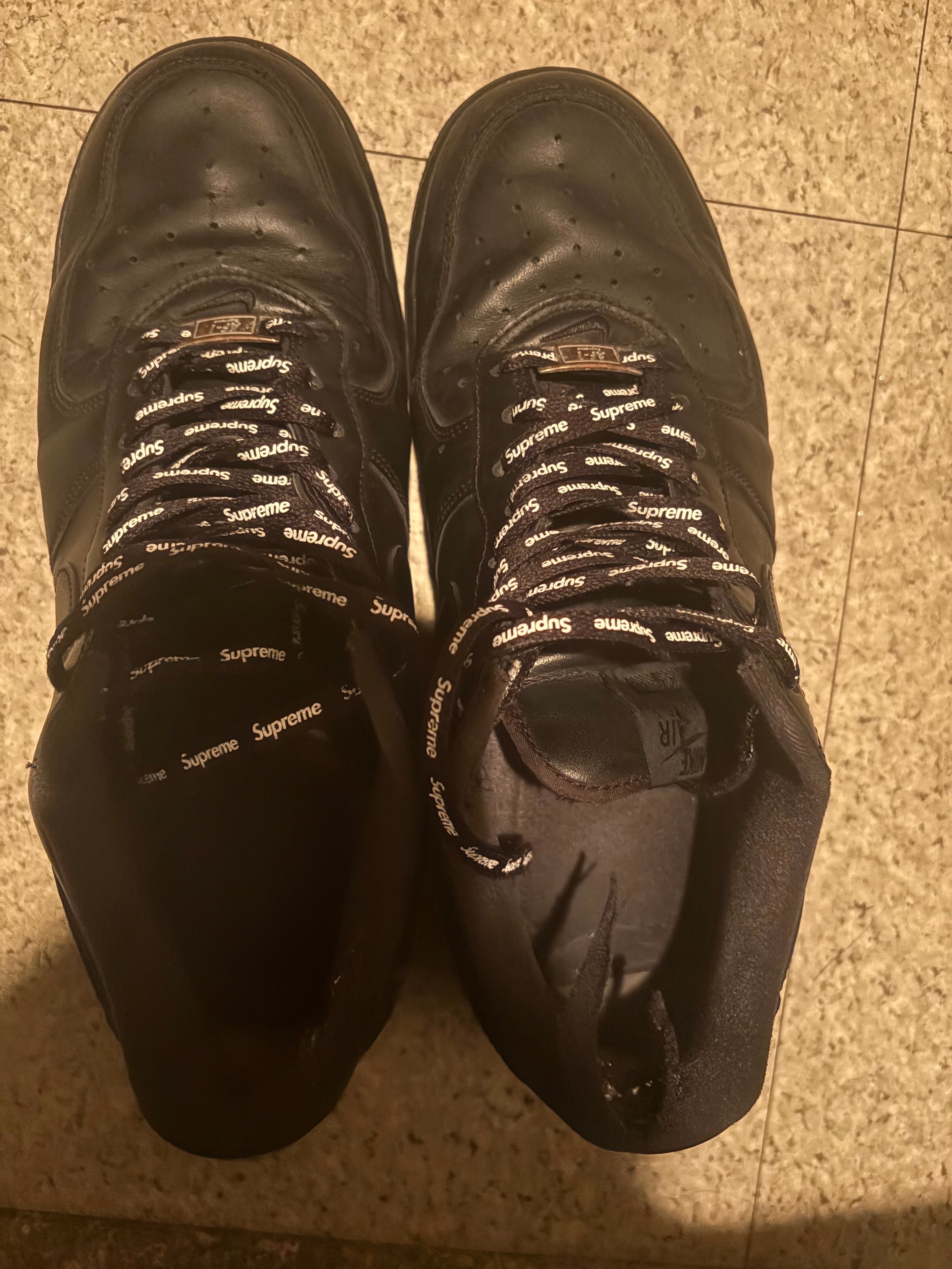 Supreme × Nike Air Force 1 Low "Black"