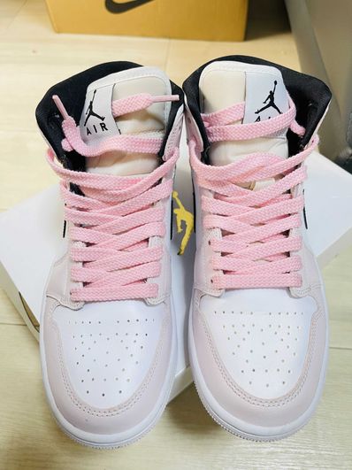 Nike Women's Air Jordan 1 Mid "Light Violet/White/Black"