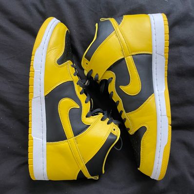 Nike Dunk High "Black/Varsity Maize"