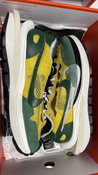 sacai × Nike Vapor Waffle "Tour Yellow/Stadium Green-Sail"