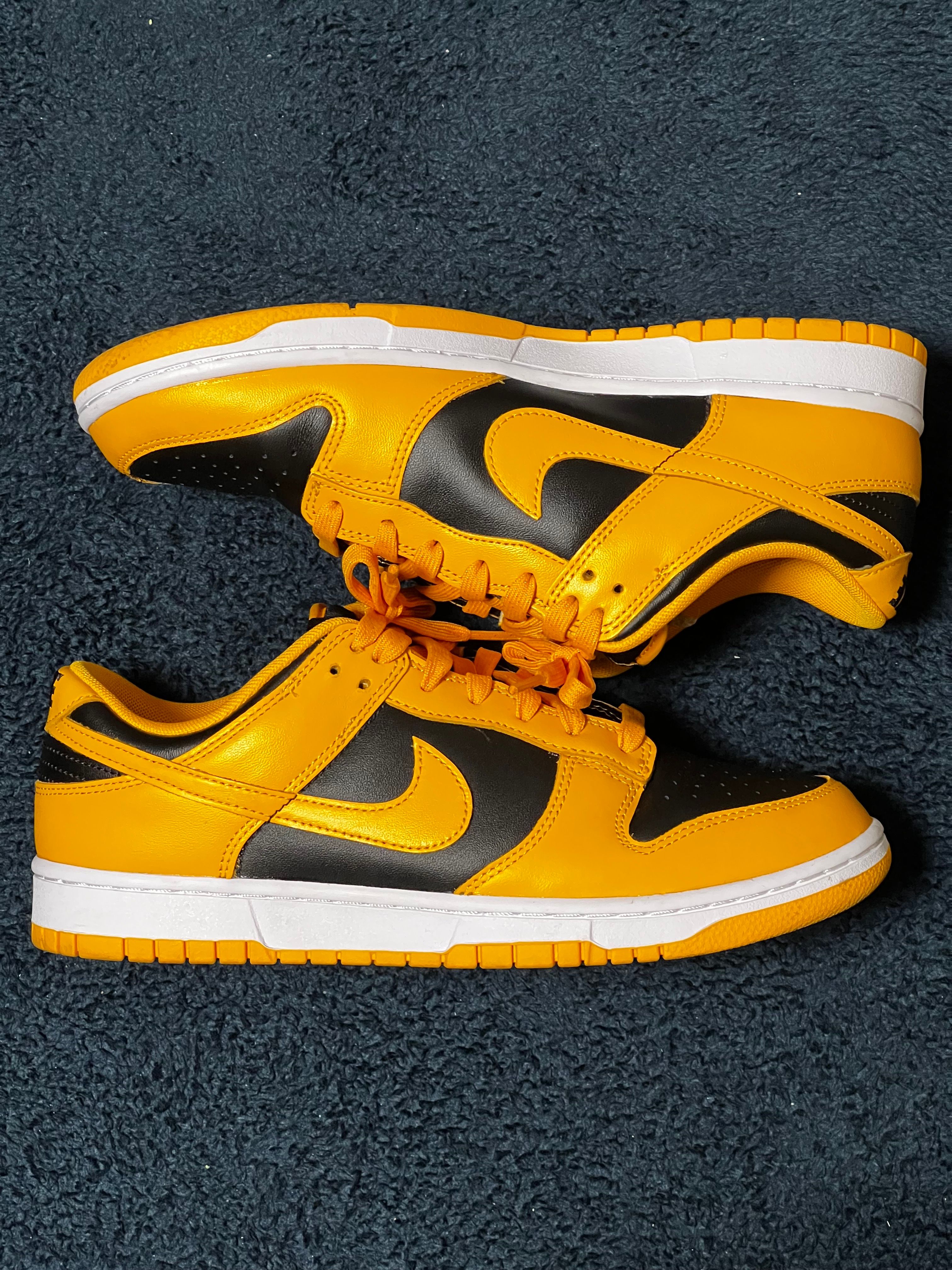 Nike Dunk Low "Championship Goldenrod"