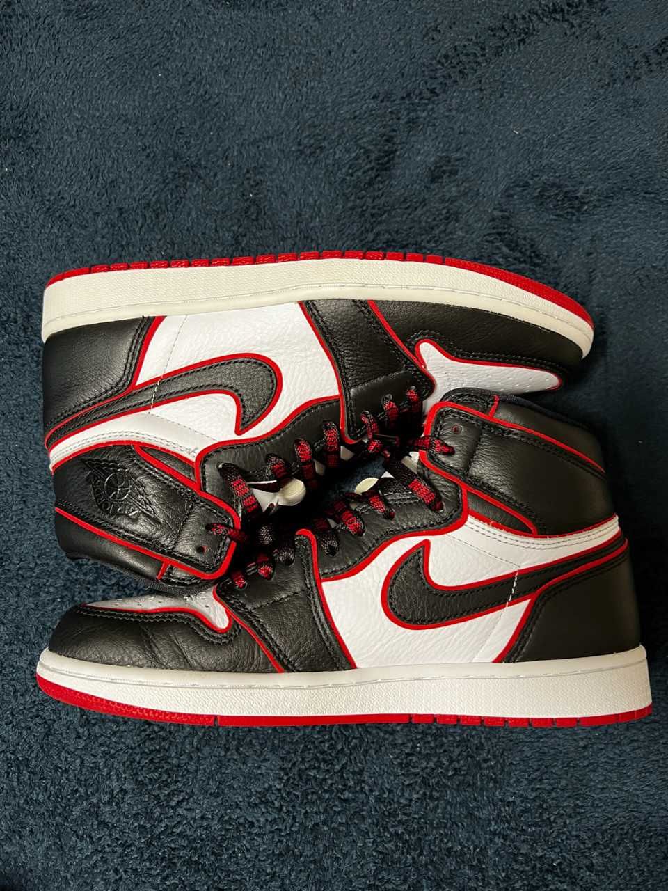 Nike Air Jordan 1 Retro High OG "Blood Line"   