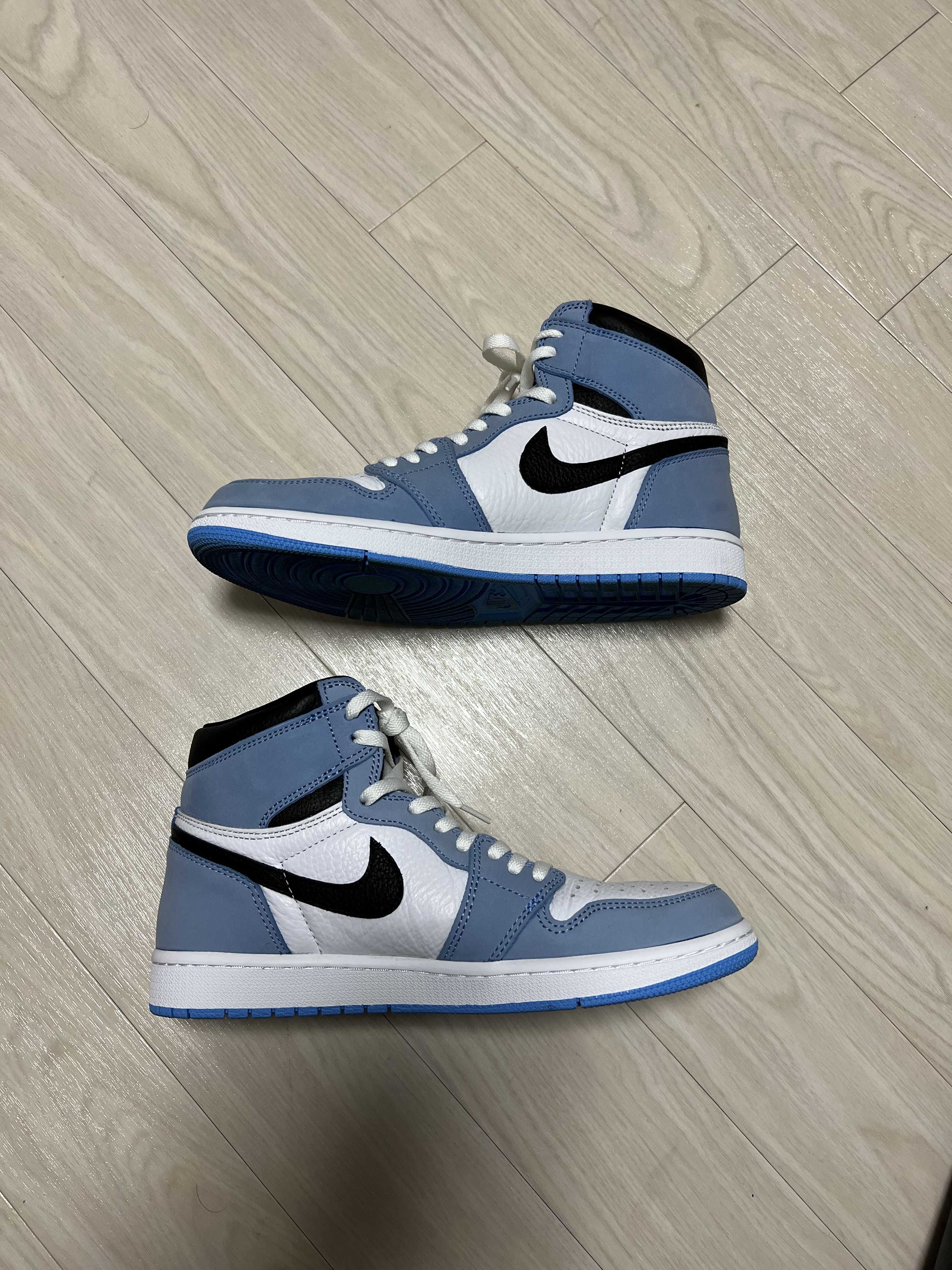 Nike Air Jordan 1 High OG "University Blue"