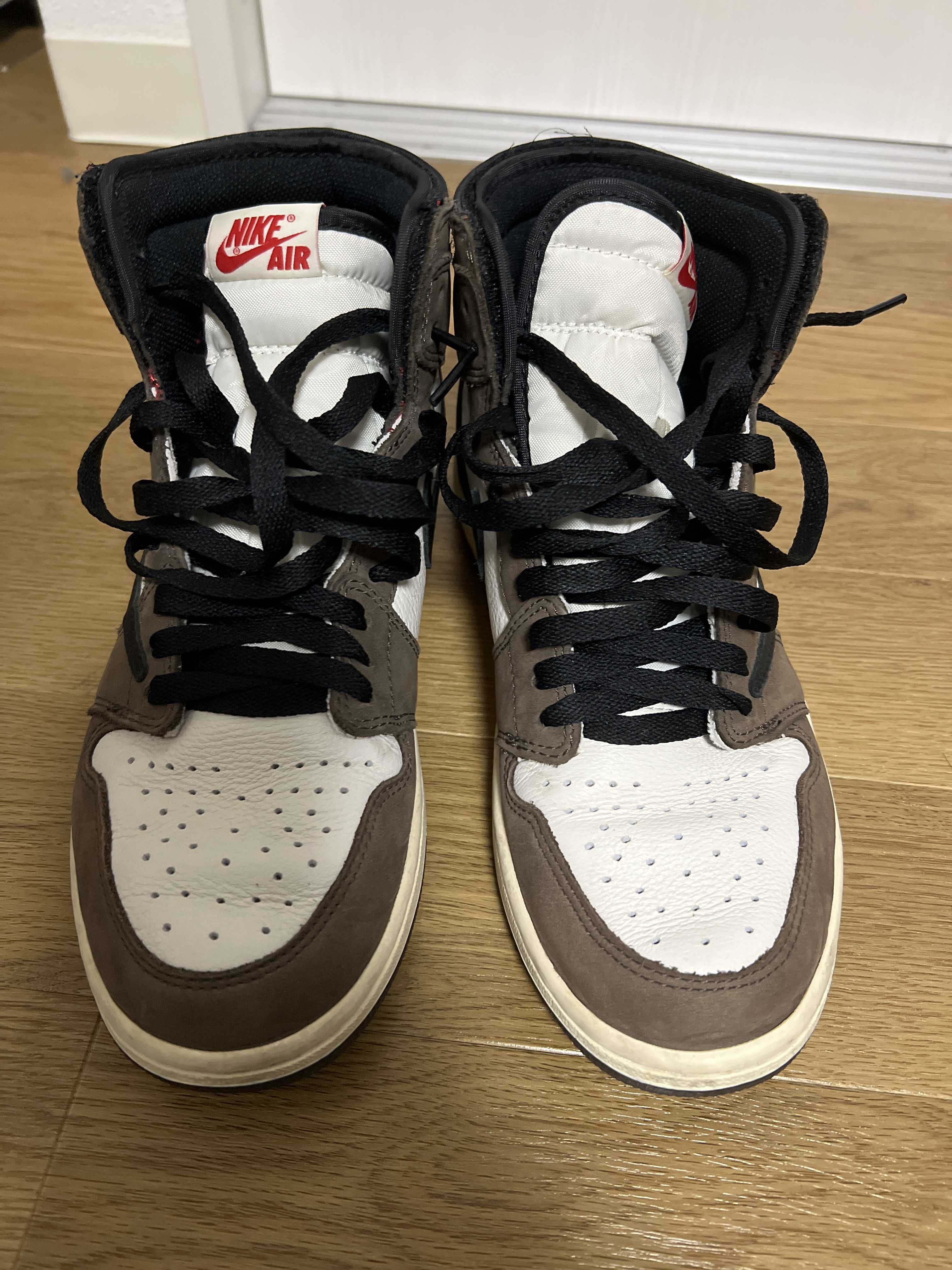 Travis Scott × Nike Air Jordan 1 Retro High OG TS SP "Sail/Dark Mocha"