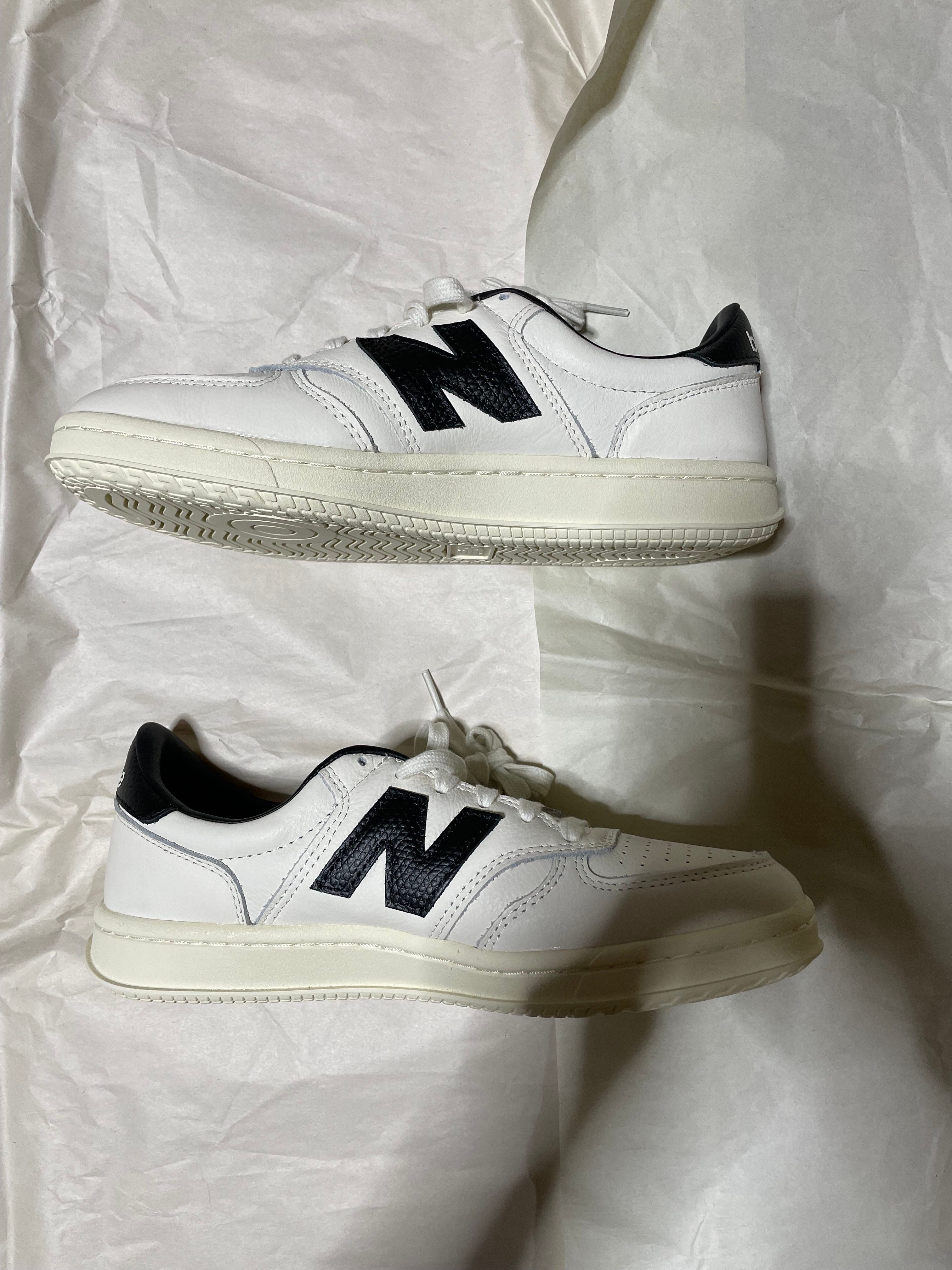 エメレオンドレ × ニューバランス T500 "ブラック"