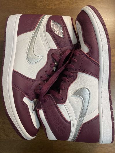 Nike Air Jordan 1 High OG "Bordeaux"