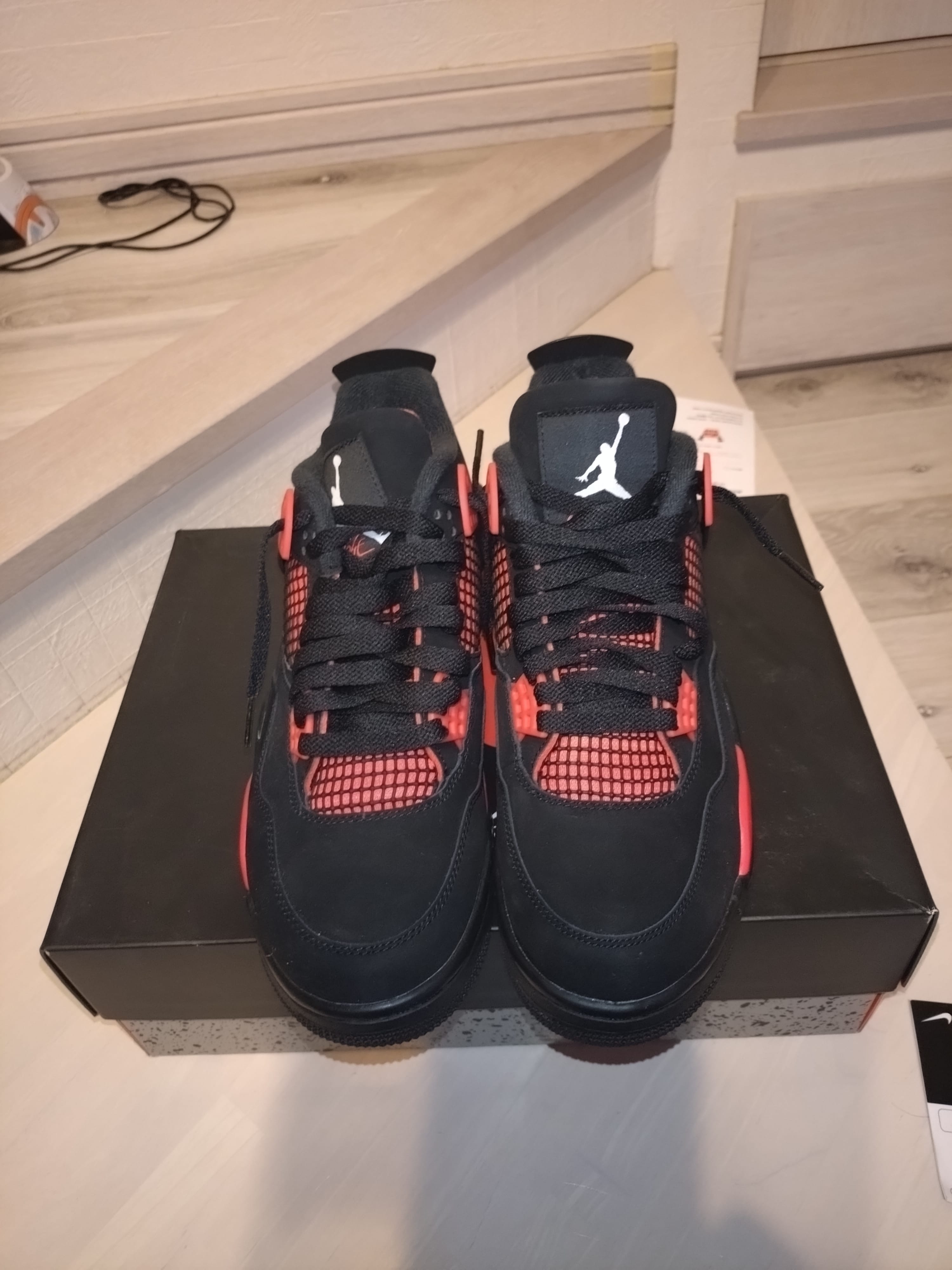 Nike Air Jordan 4 "Red Thunder/Crimson"