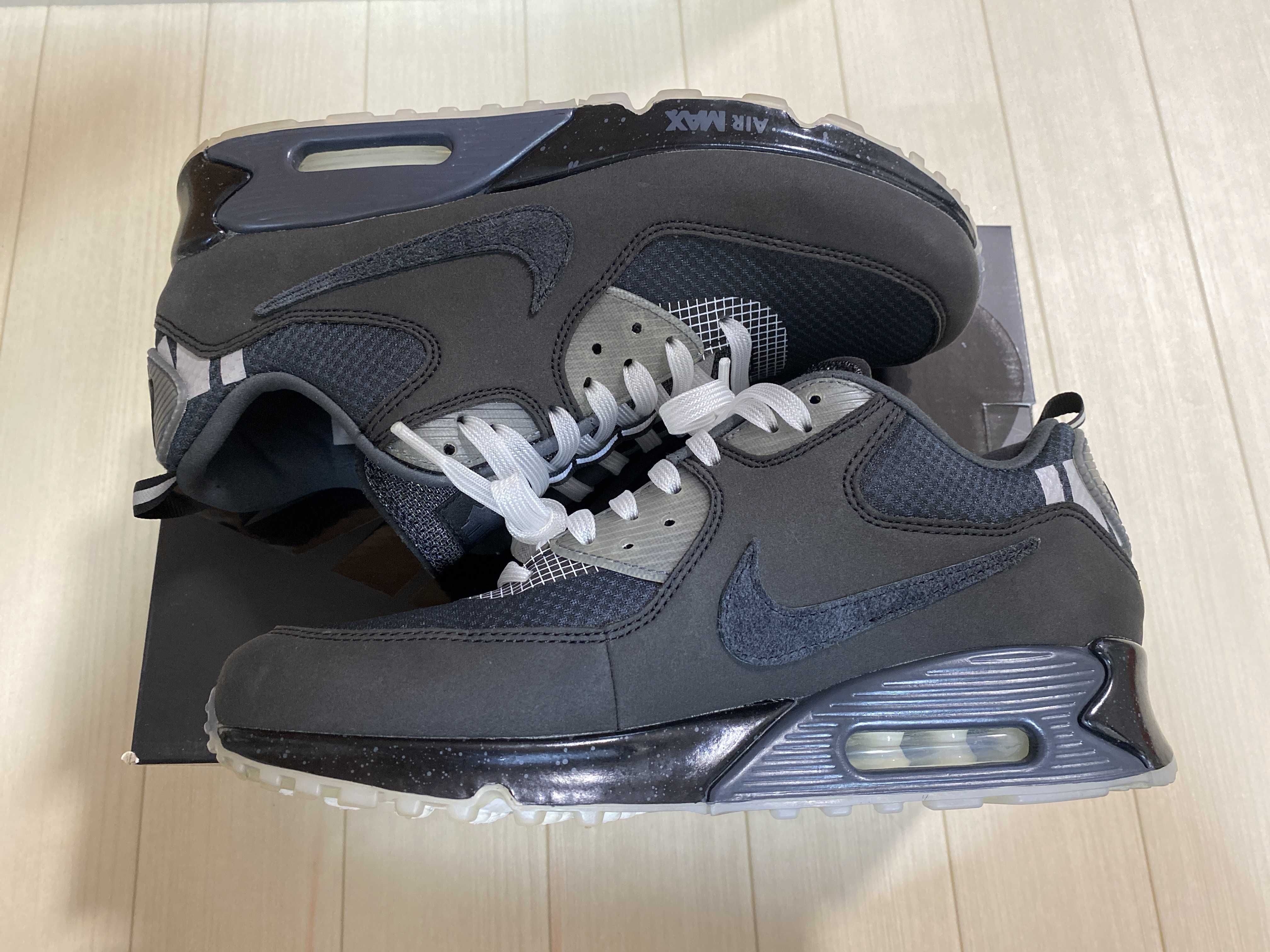 UNDEFEATED × Nike Air Max 90 "Black/Rush Pink"