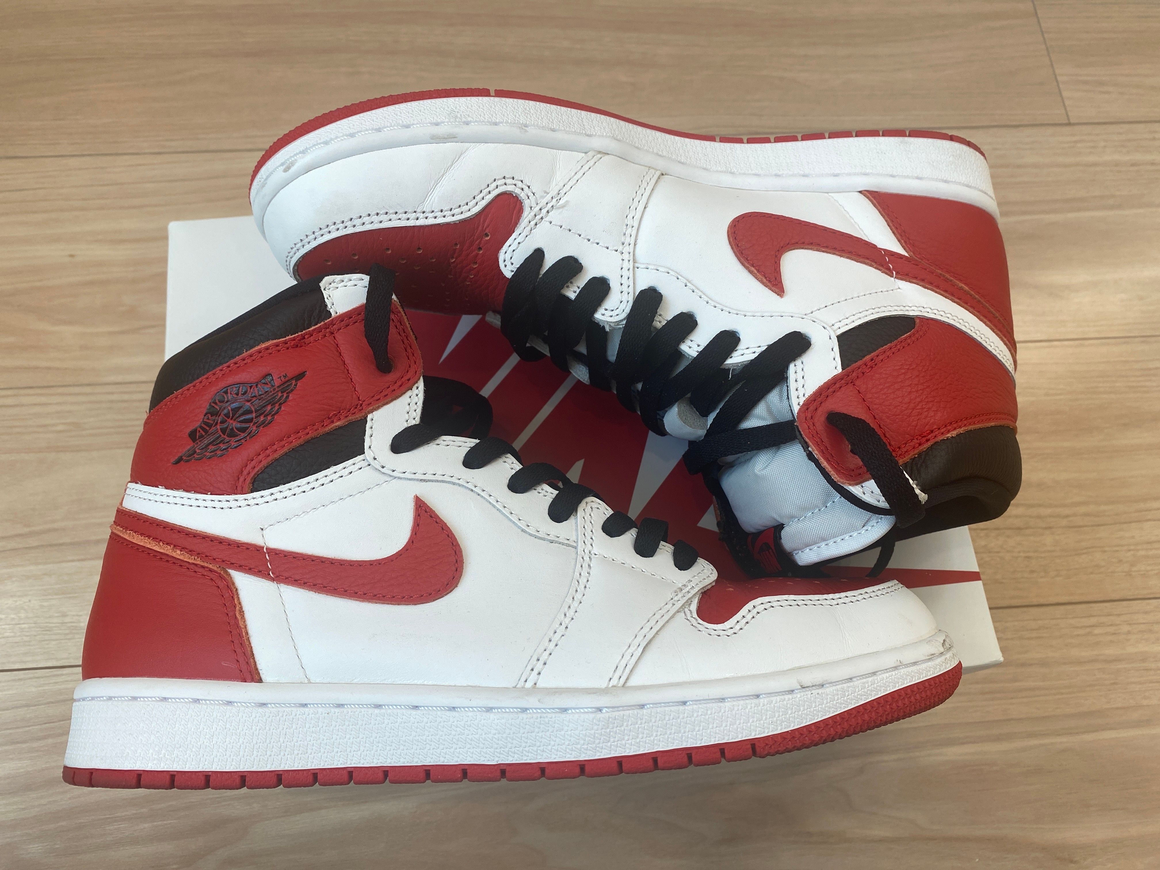 Nike Air Jordan 1 High OG "Heritage" 