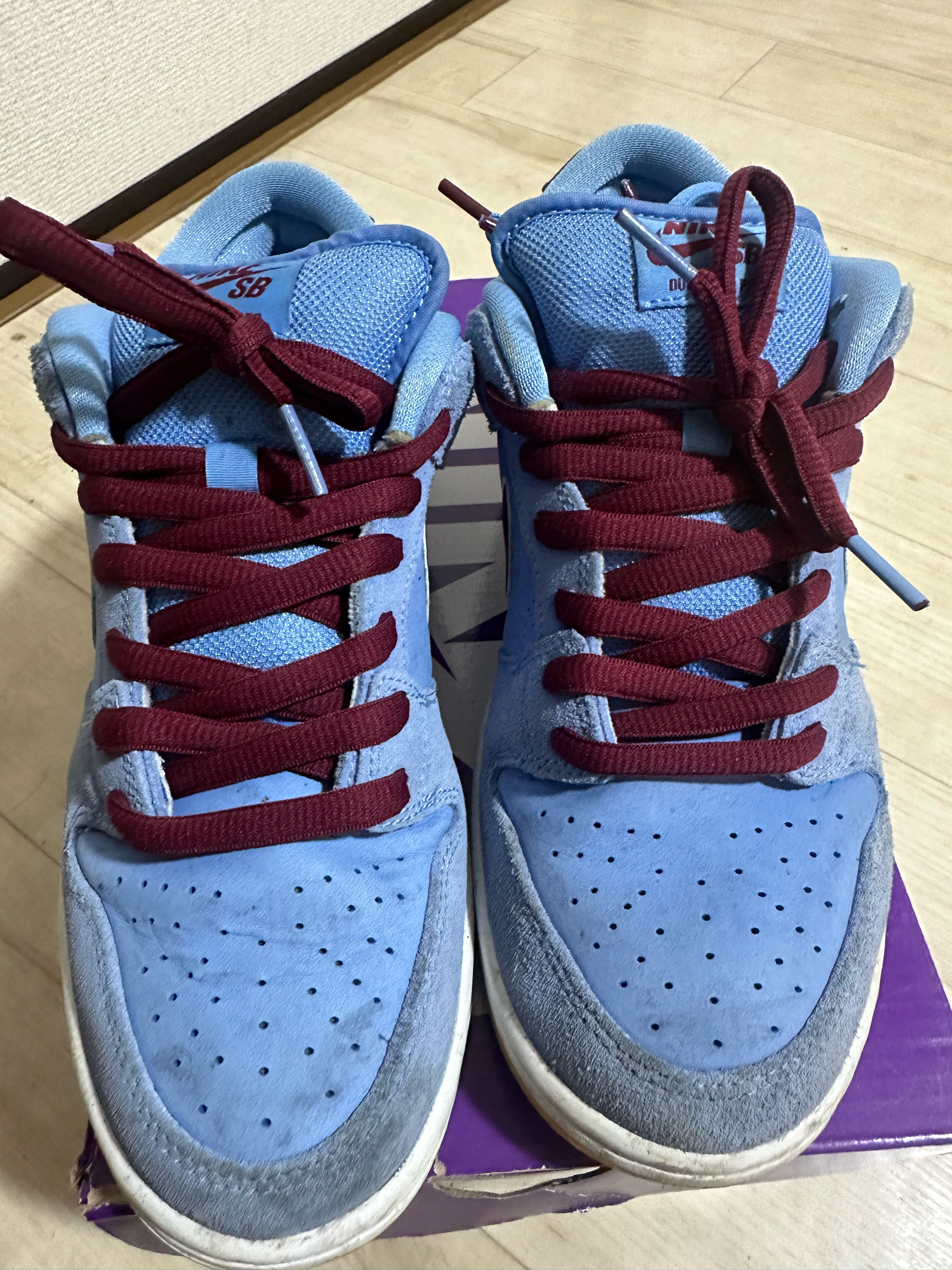 Nike SB Dunk Low Pro "Philadelphia Phillies/Valor Blue and Team Maroon"