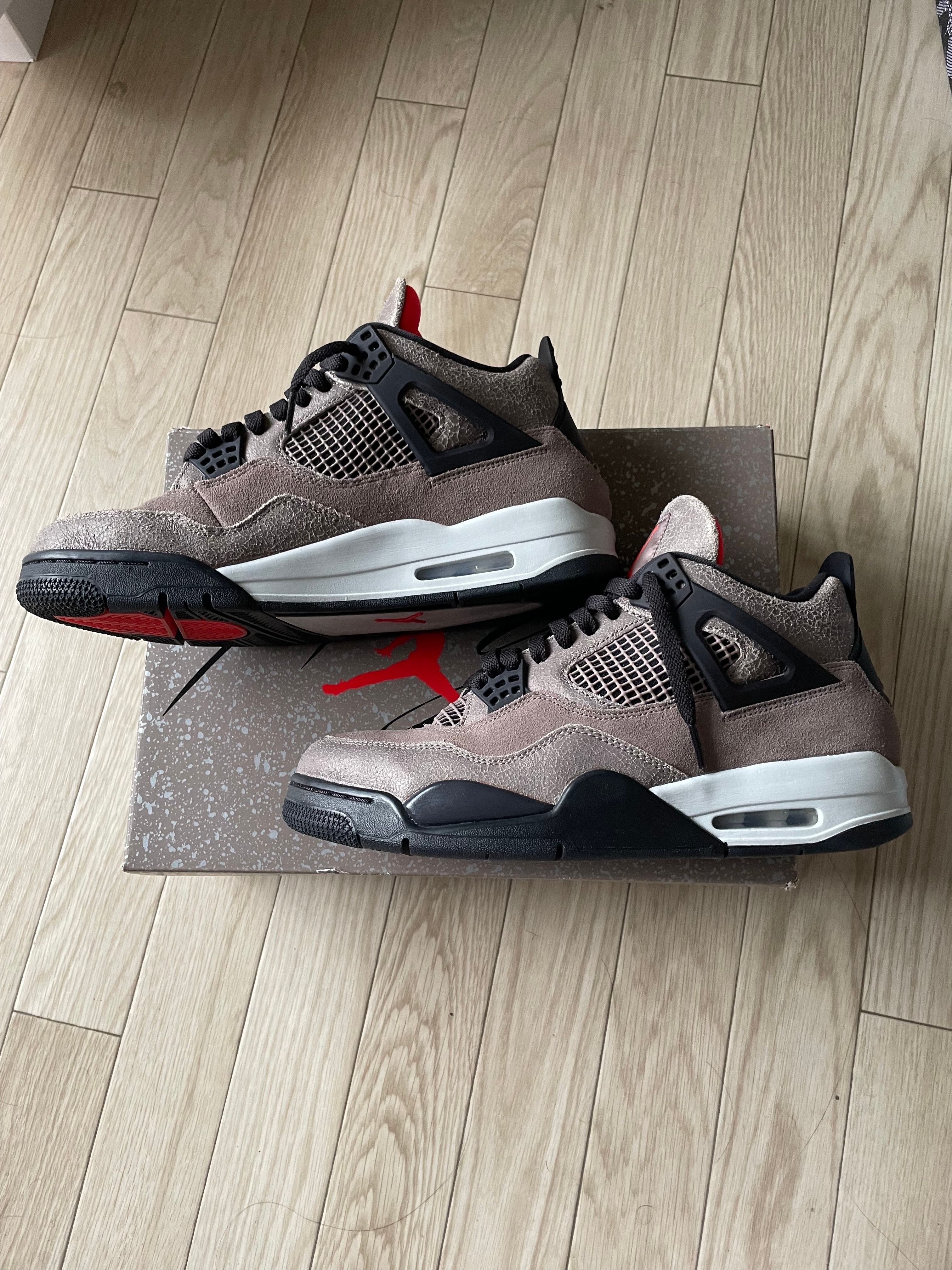 Nike Air Jordan 4 "Taupe Haze"   