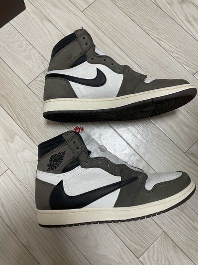 Travis Scott × Nike Air Jordan 1 Retro High OG TS SP "Sail/Dark Mocha"