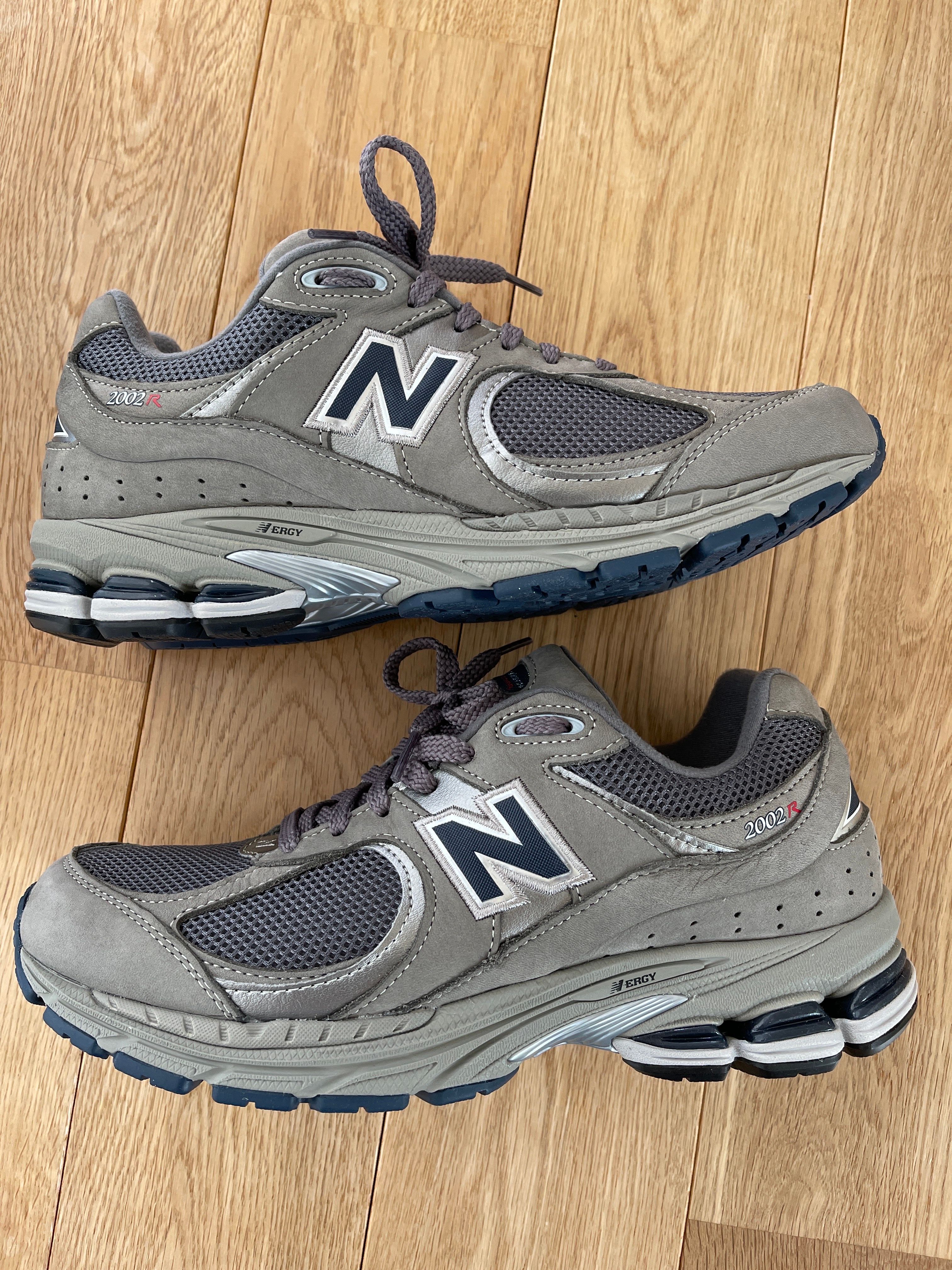 New Balance 2002R "Gray"