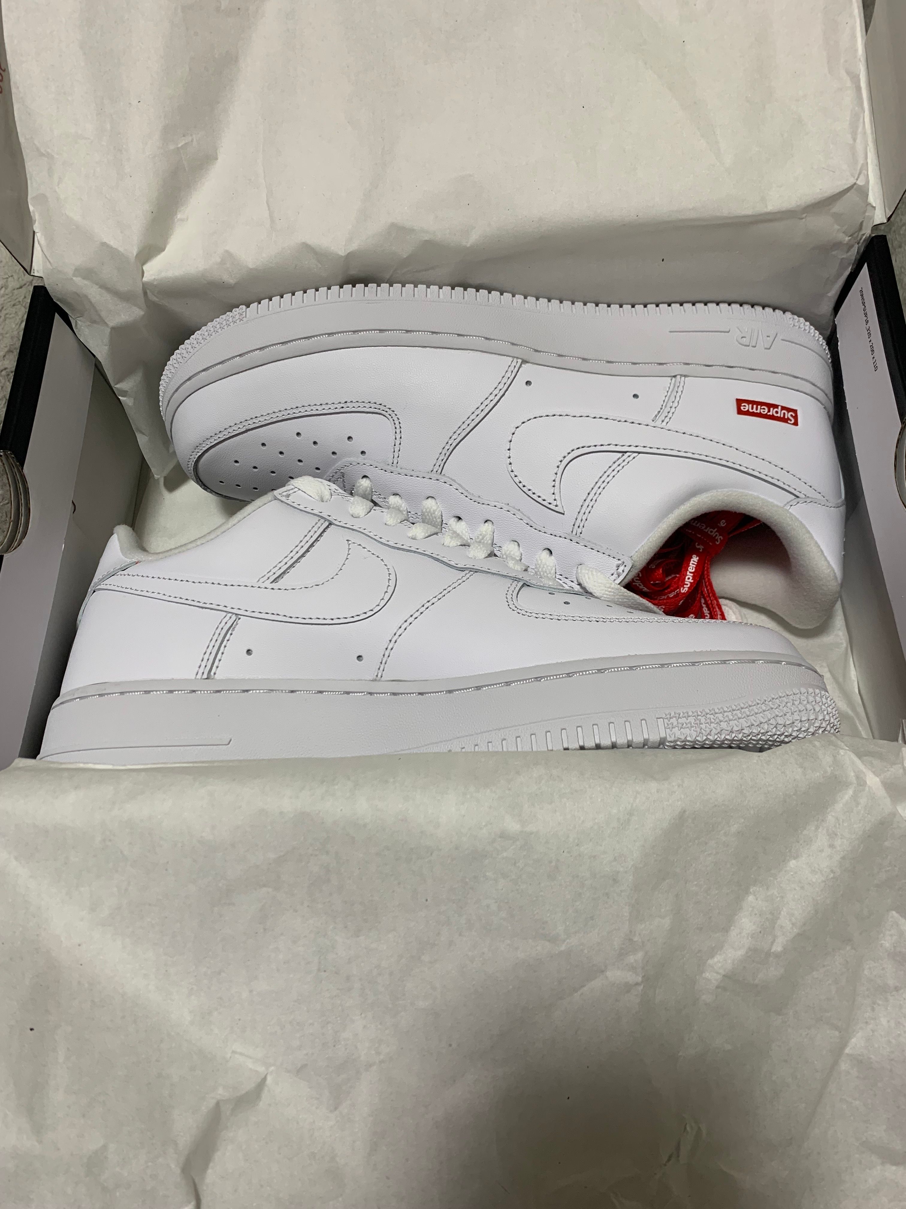 Supreme × Nike Air Force 1 Low "White"