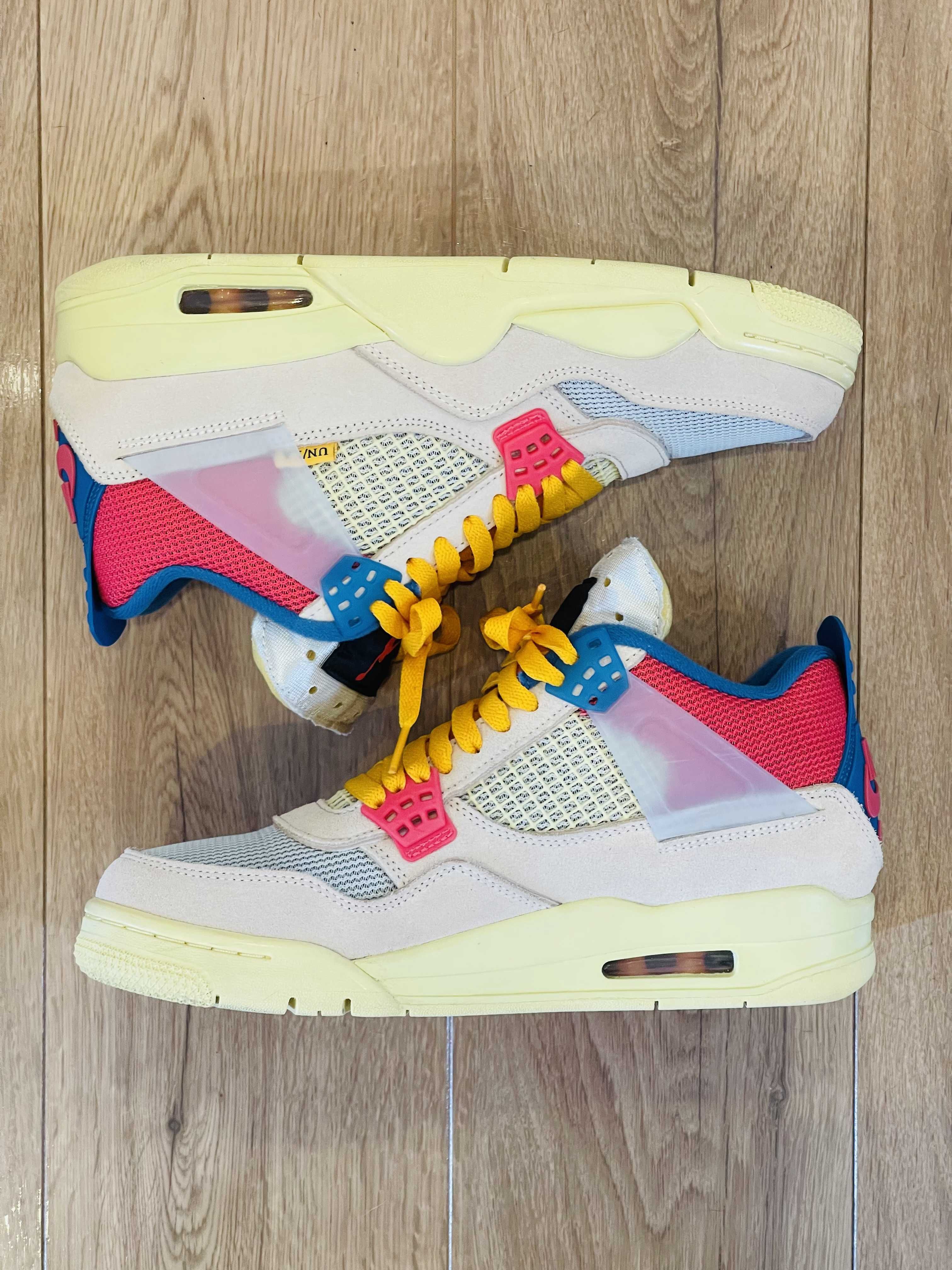 UNION × Nike Air Jordan 4 SP "Guava Ice/Light Fusion Red"