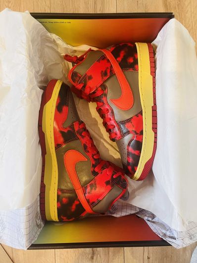 Nike Dunk High "Red Acid Wash"