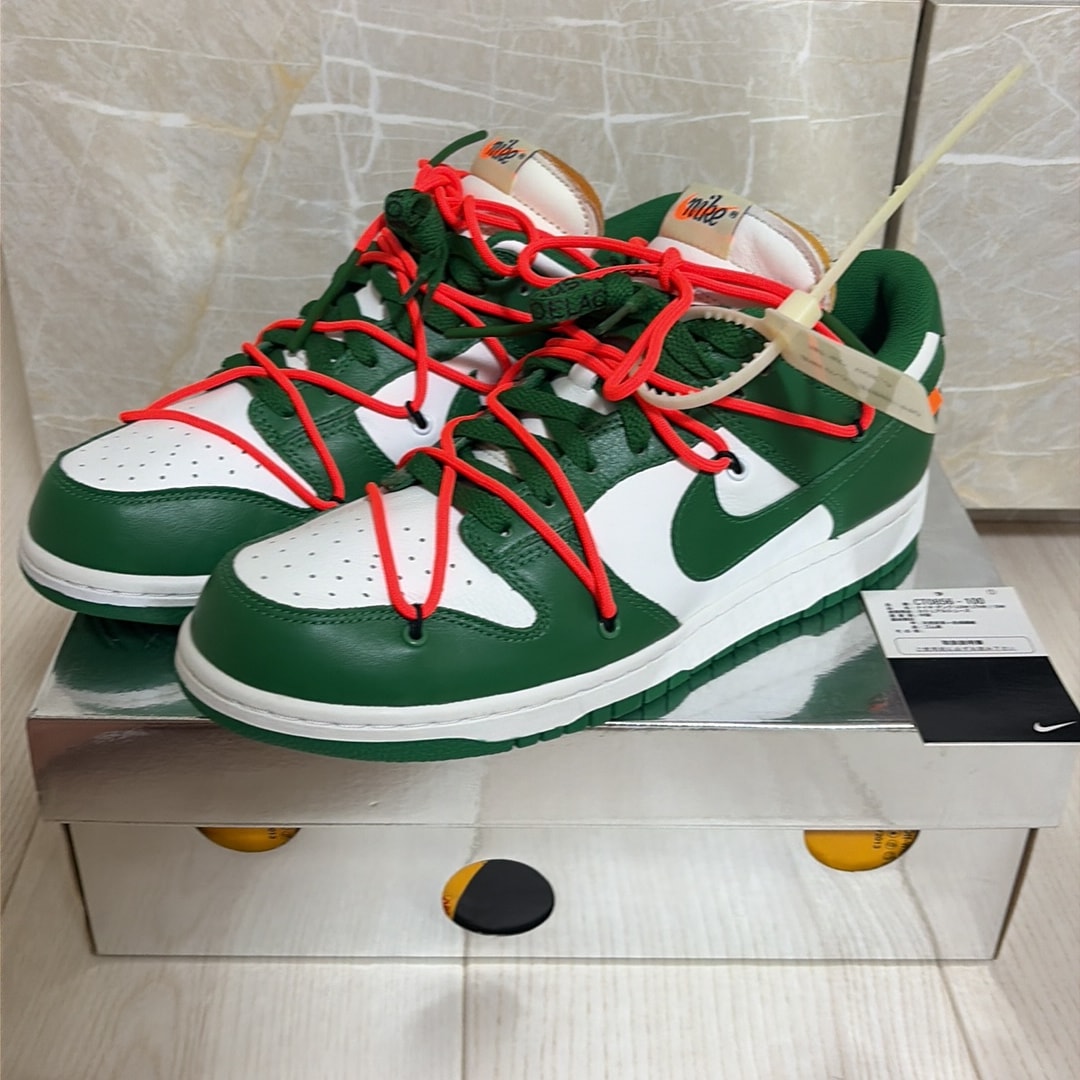 Off-White × Nike Dunk Low "White/Pine Green"