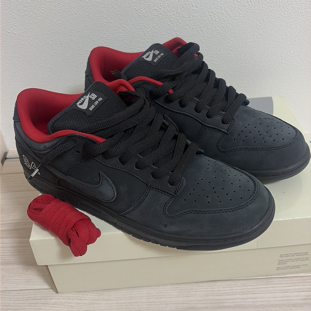 Supreme × Nike SB Dunk Low "Black" (25FW Week2)
