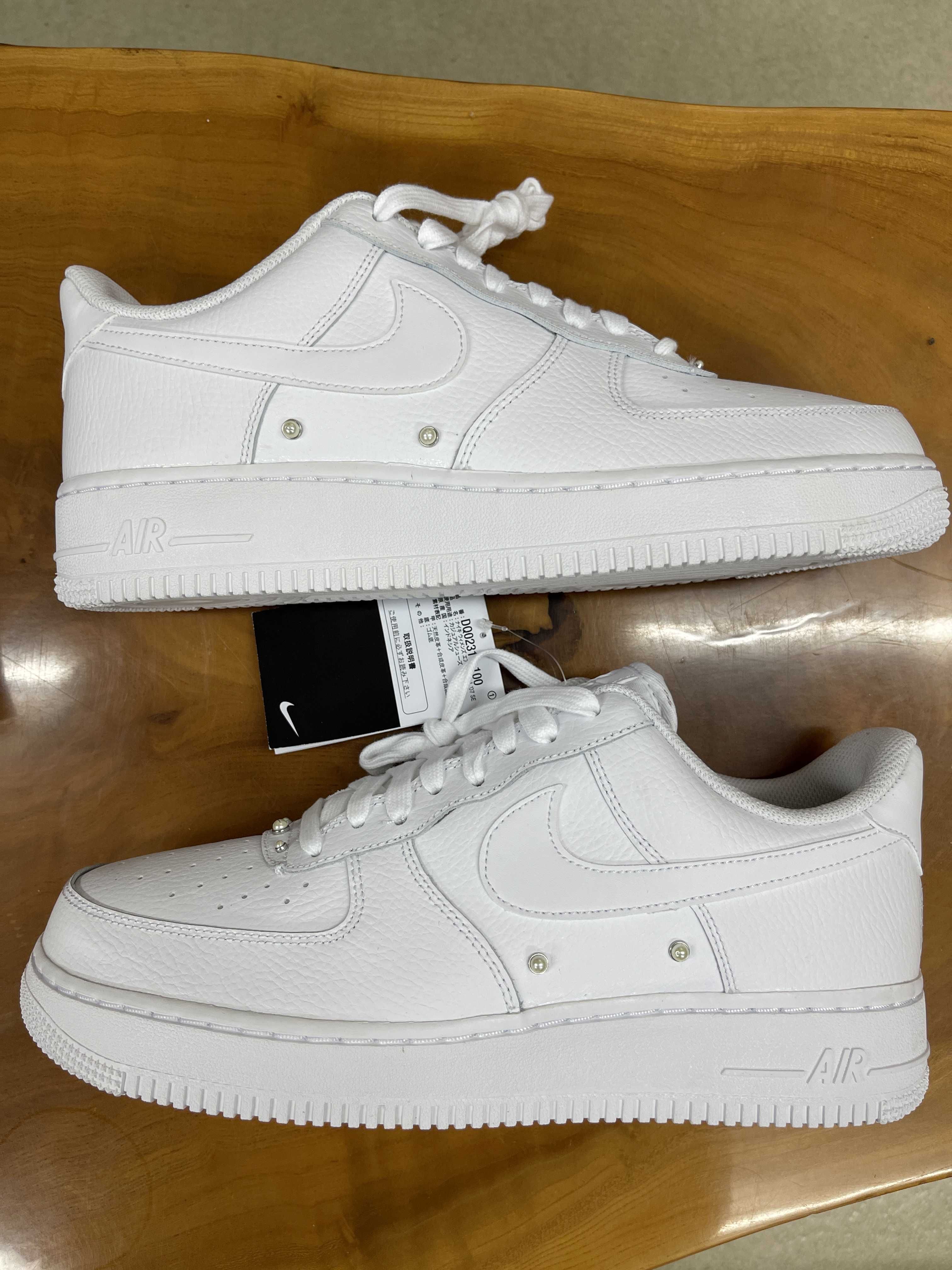 Nike Women's Air Force 1 Low '07 SE Pearls "White/White"