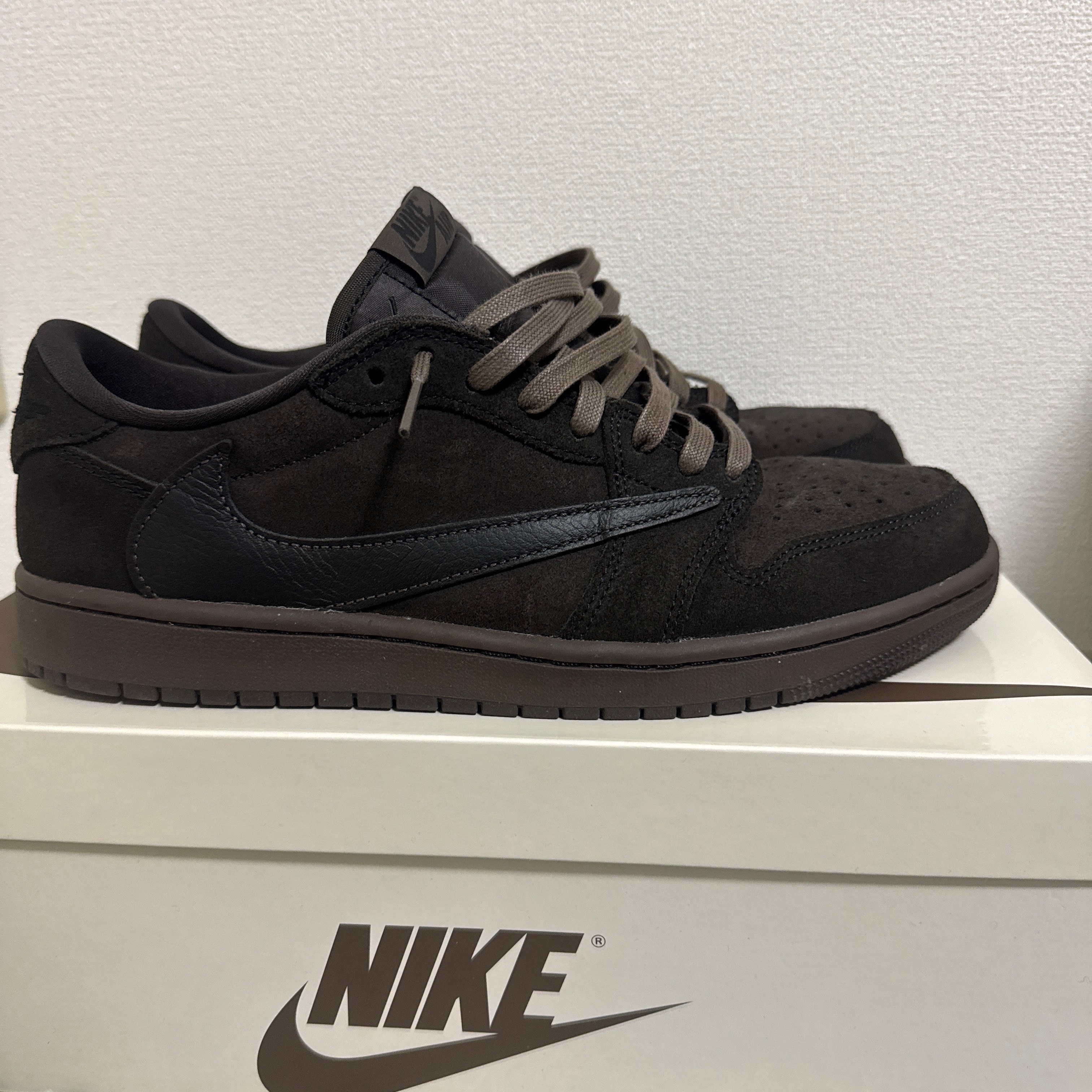 Travis Scott × Nike Air Jordan 1 Low OG SP "Velvet Brown and Dark Mocha"