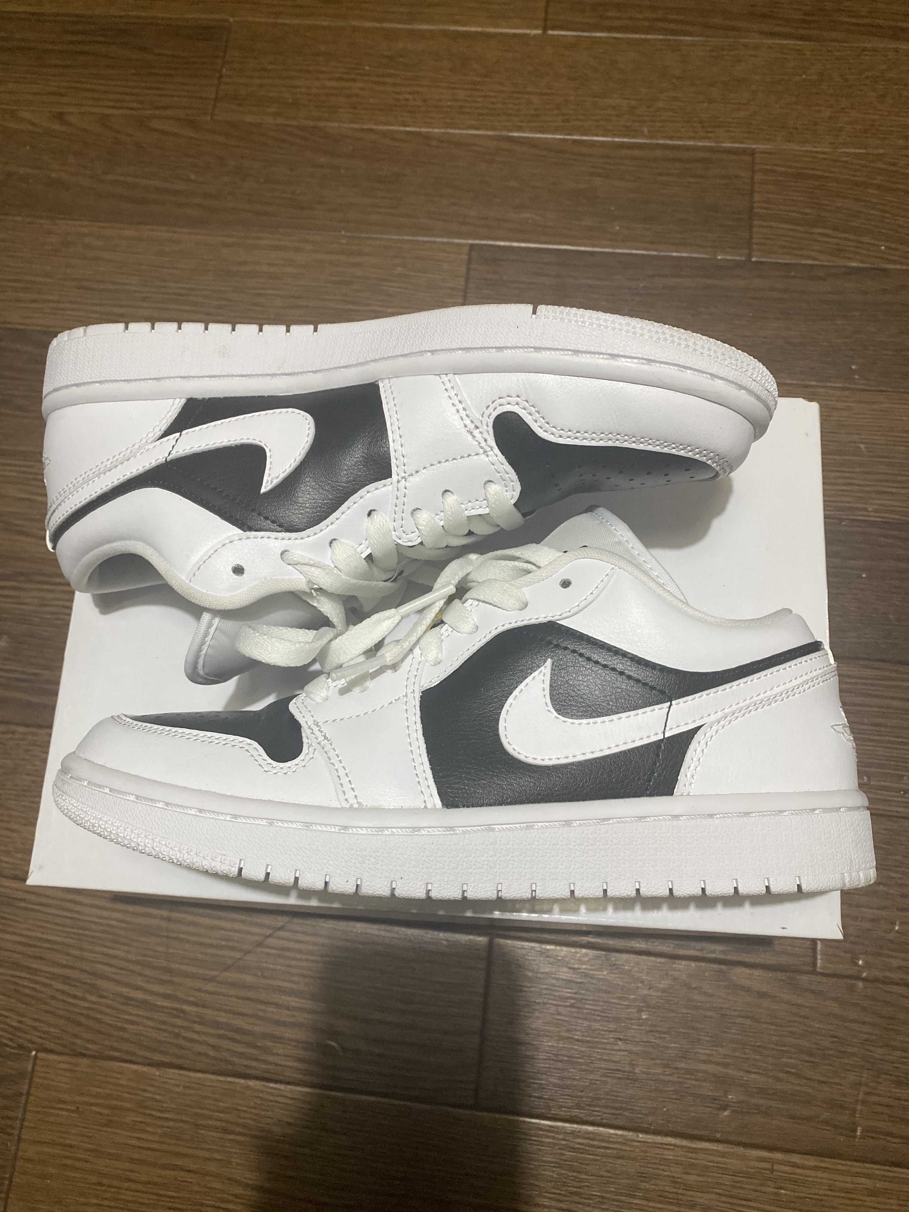 NIKE Women's AIR JORDAN 1 LOW "PANDA"