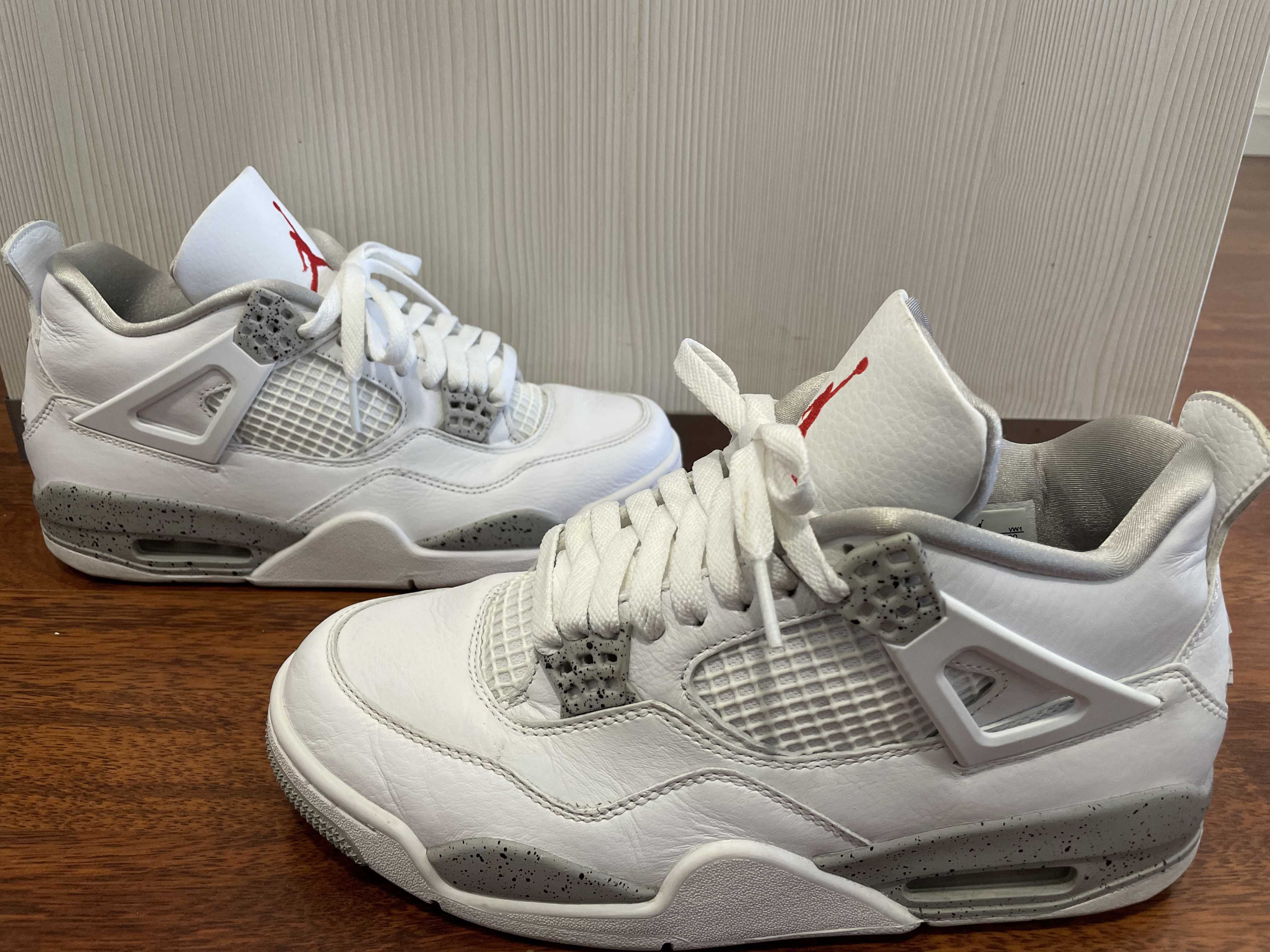 Nike Air Jordan 4 "Tech White"  